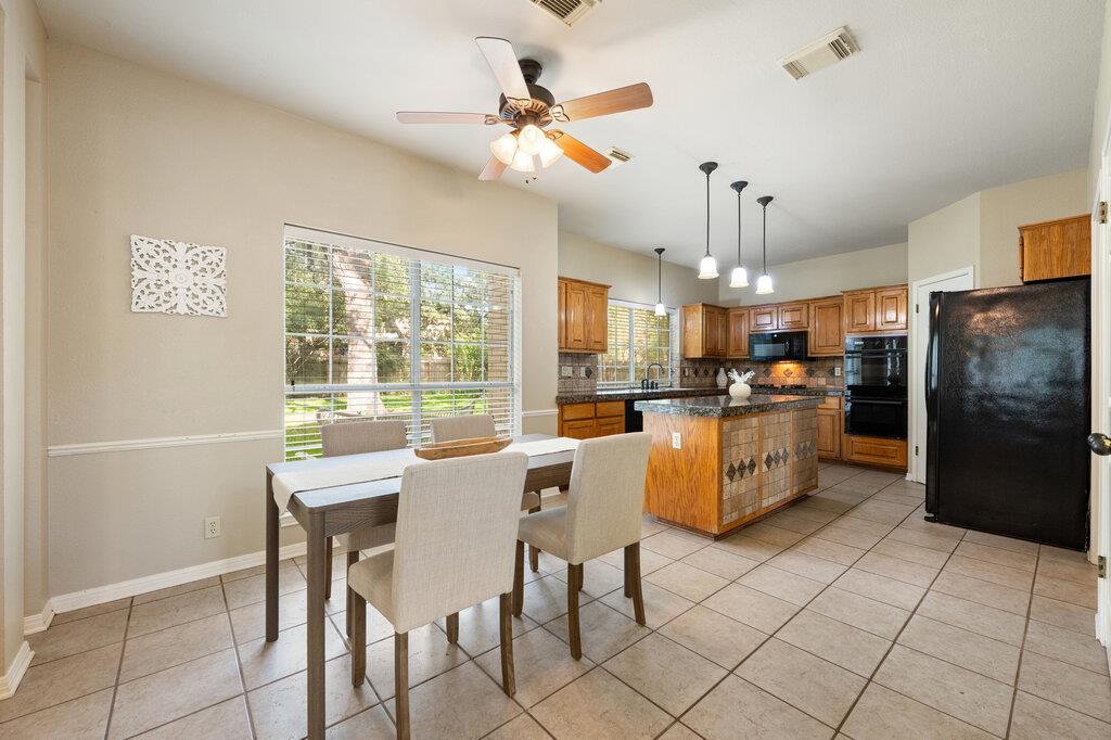 10404 Wolftrap Dr Property Photo 14