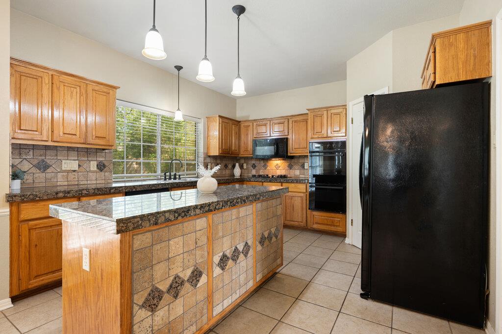 10404 Wolftrap Dr Property Photo 15