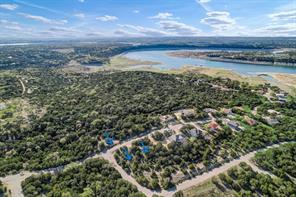 3304 Constitution Dr Property Photo 6