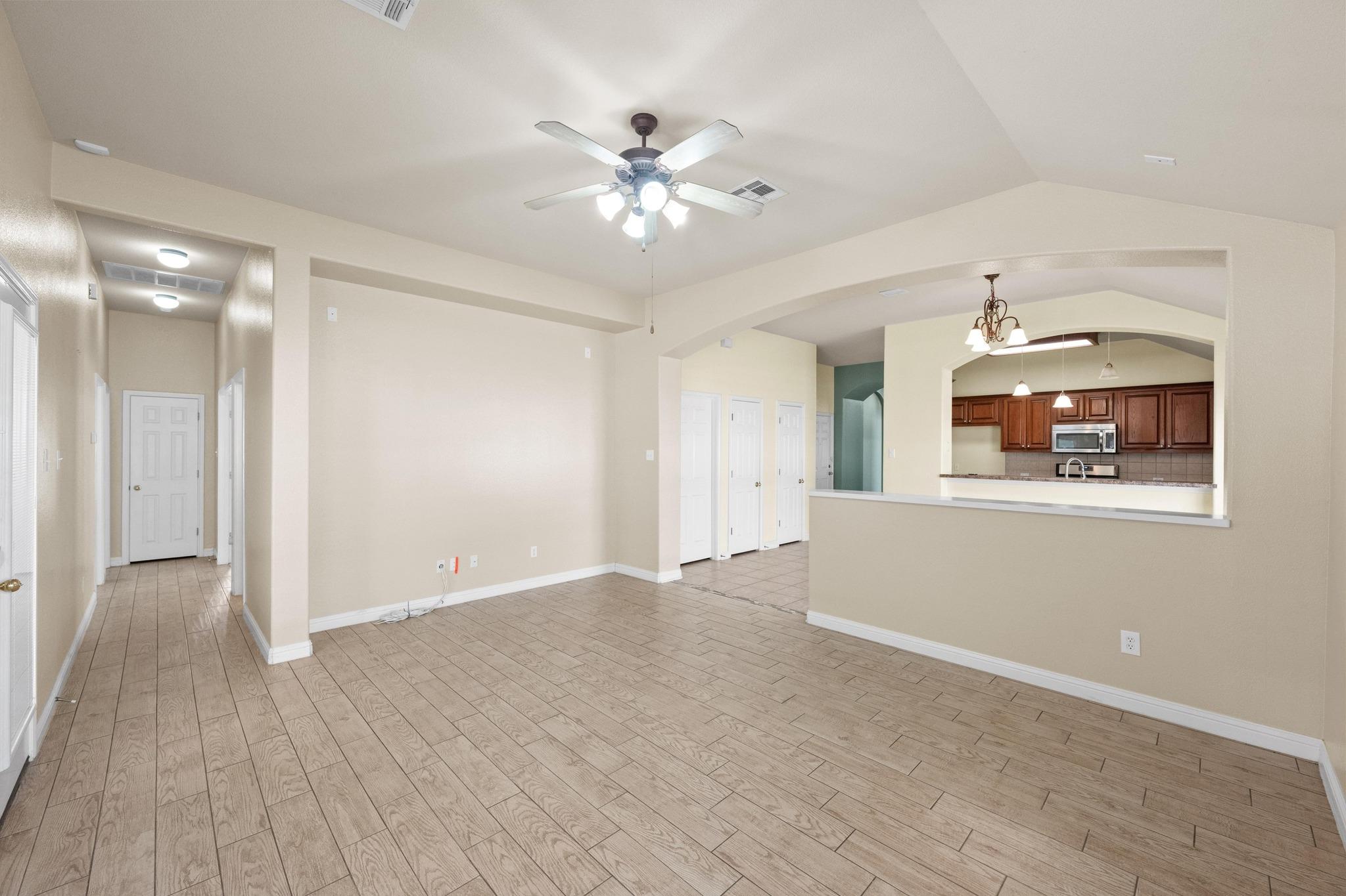 10409 Yellowstone Dr Property Photo 4