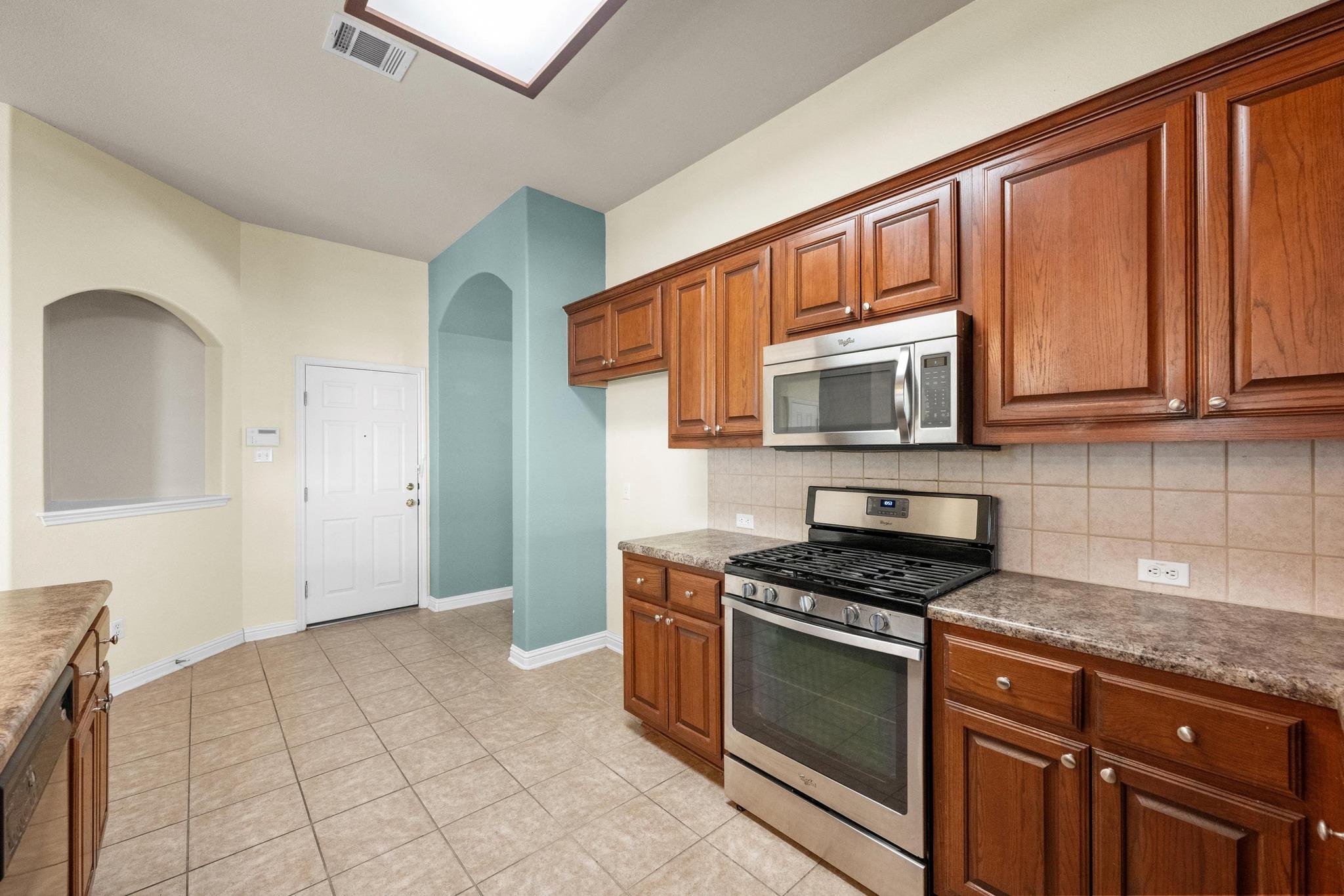 10409 Yellowstone Dr Property Photo 8