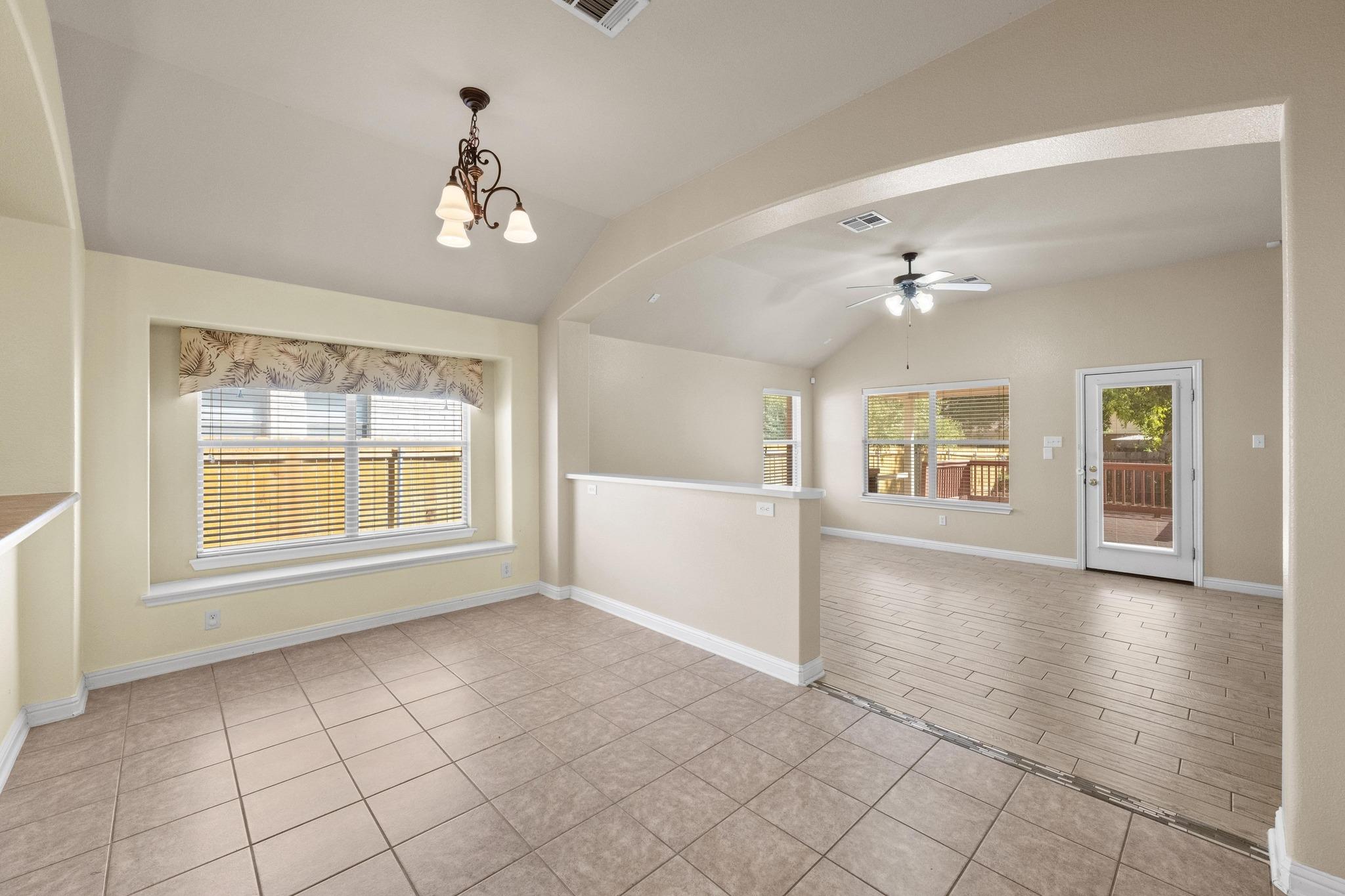 10409 Yellowstone Dr Property Photo 10