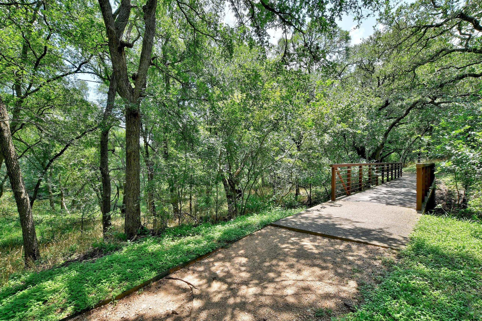 10409 Yellowstone Dr Property Photo 31
