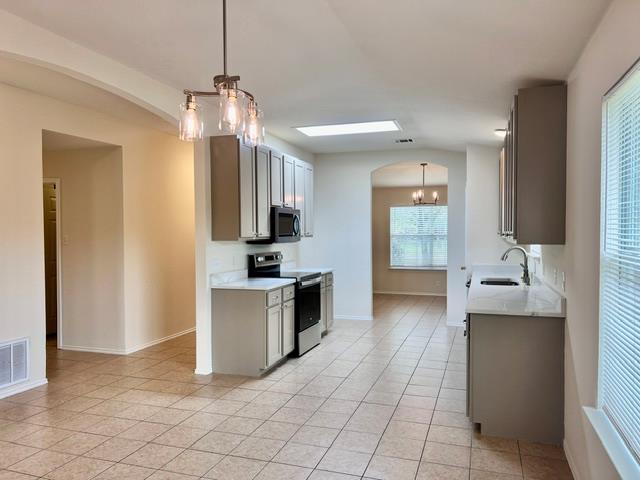 1005 W South St Property Photo 10
