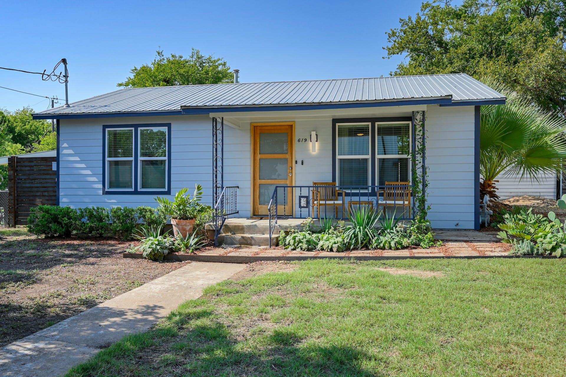 619 Brentwood St A Property Photo
