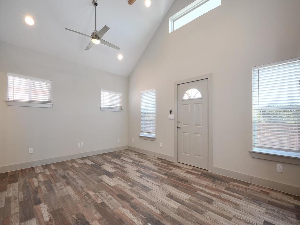 3141 E 12th St #c Property Photo 7