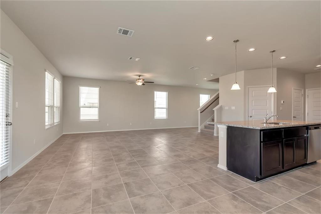 121 Heather Glen Way Property Photo 12