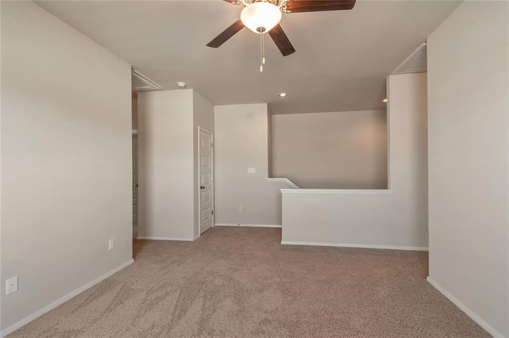121 Heather Glen Way Property Photo 13