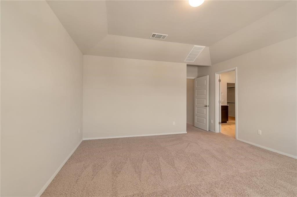 121 Heather Glen Way Property Photo 15