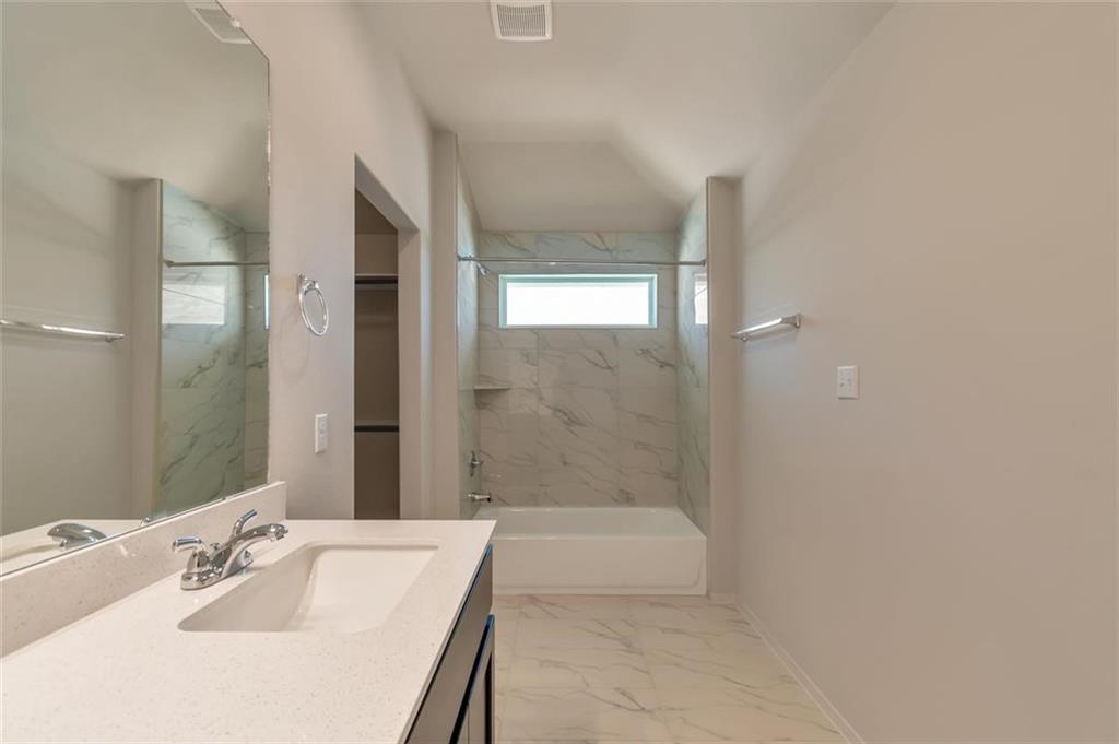 121 Heather Glen Way Property Photo 17