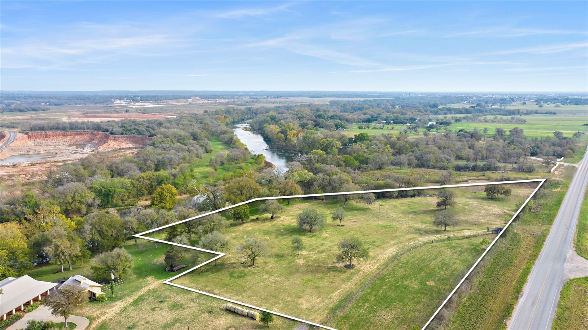 611 Fm 969 None Property Photo 7
