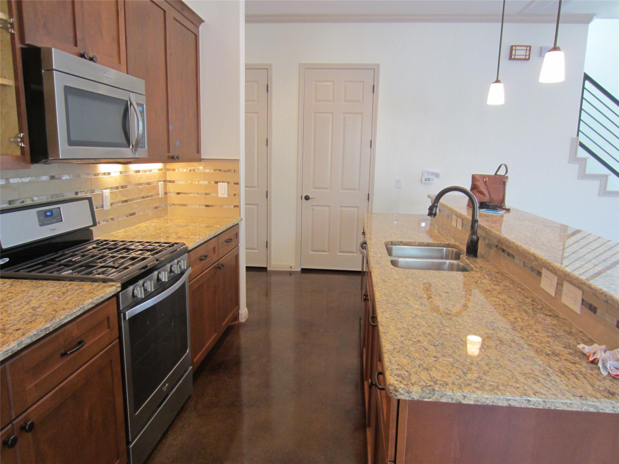 5305 Duval St #a Property Photo 9