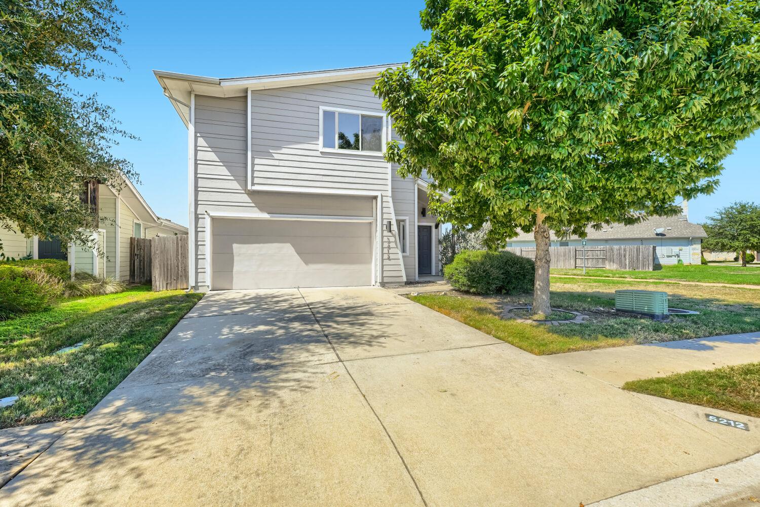 5212 Ingersoll Ln Property Photo 1