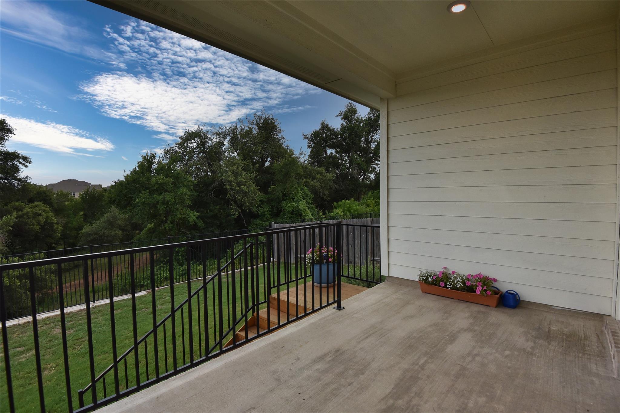 241 Serpens St Property Photo 17