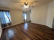 908 Sweet Leaf Ln Property Photo 4