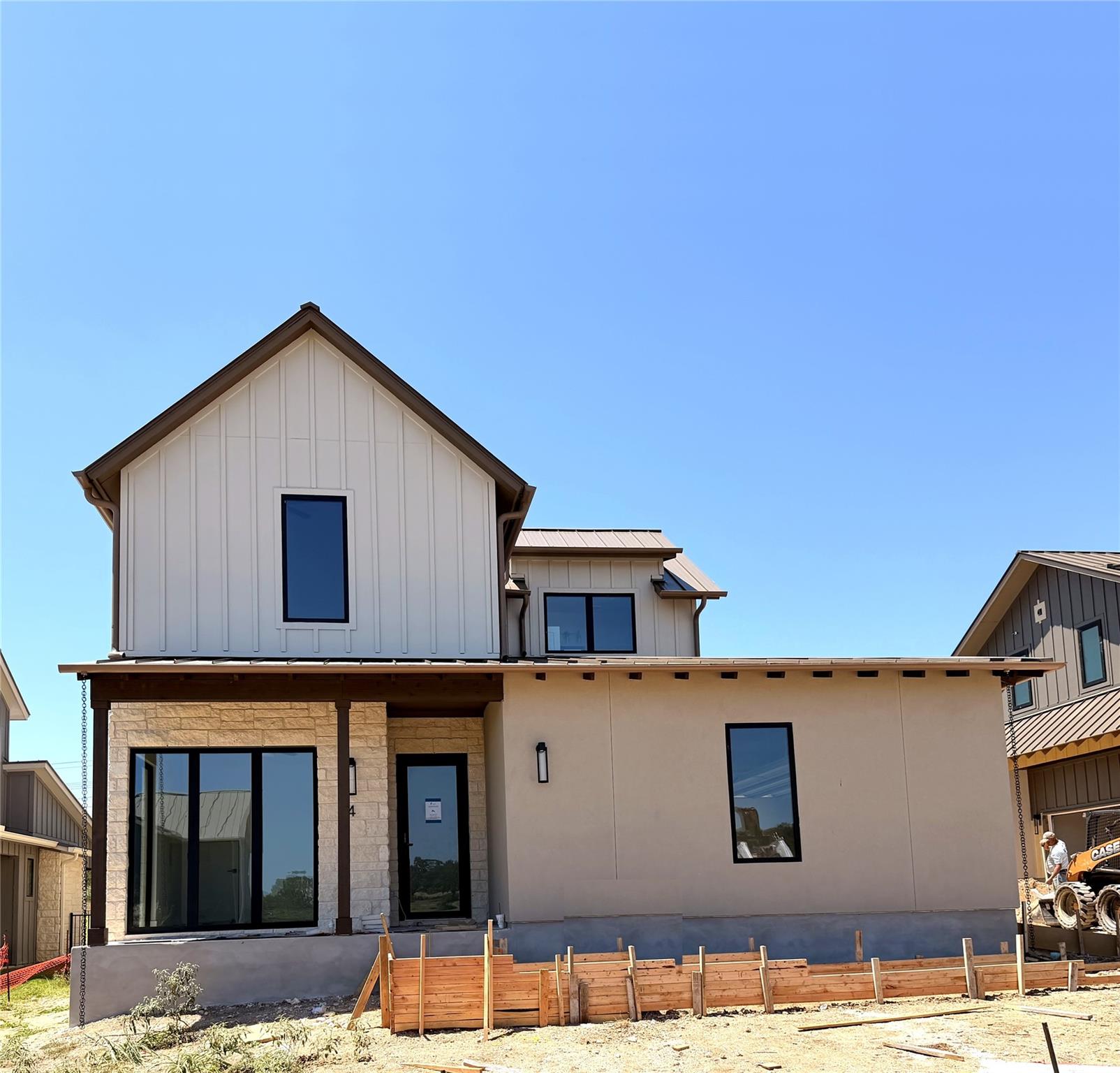 711 N Paleface Ranch Rd #4 Property Photo 1