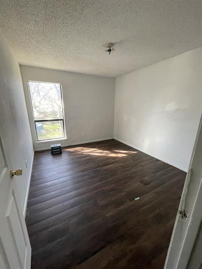 1101 Bois Darc St #a Property Photo 2
