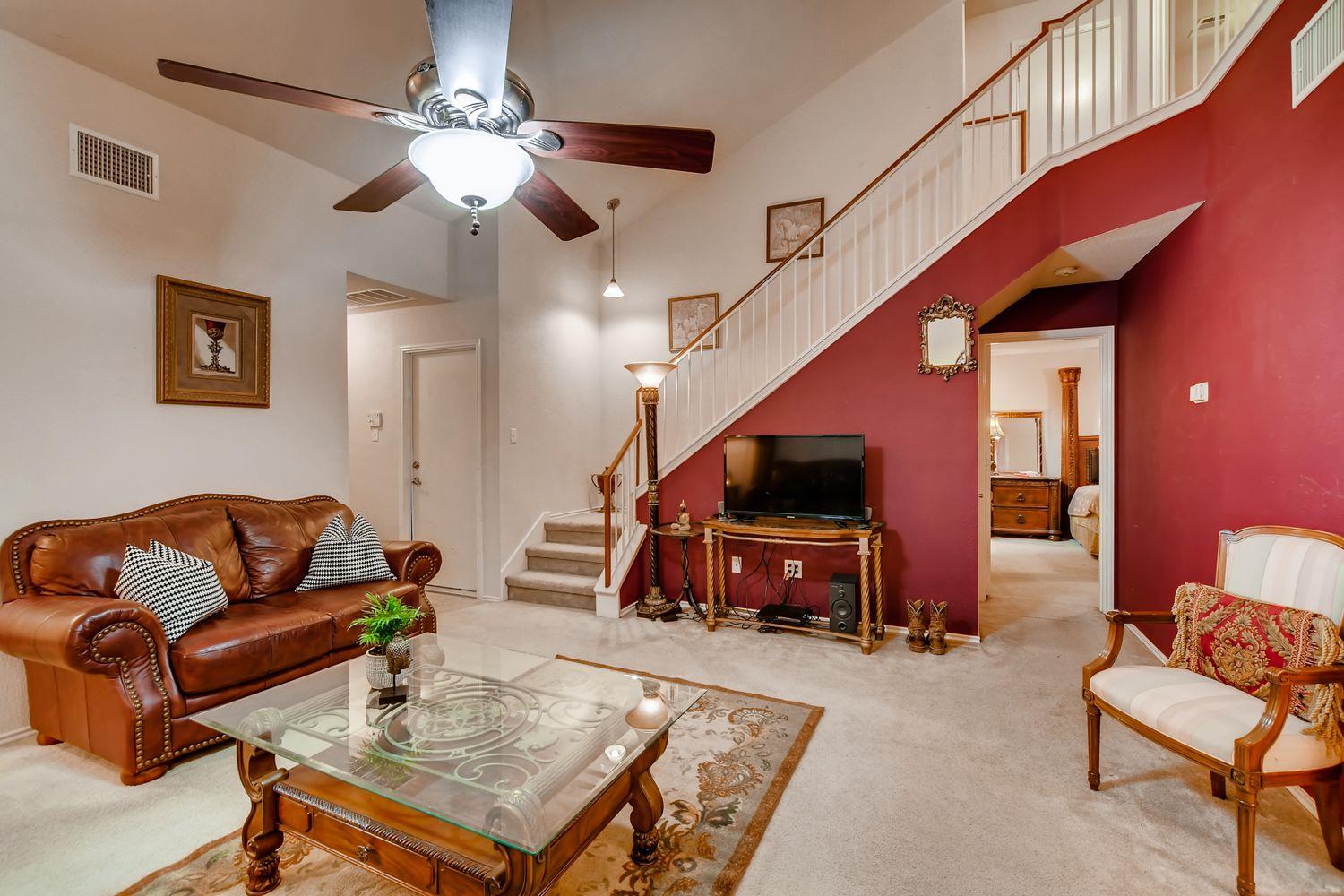 504 Woodsorrel Way Property Photo 2