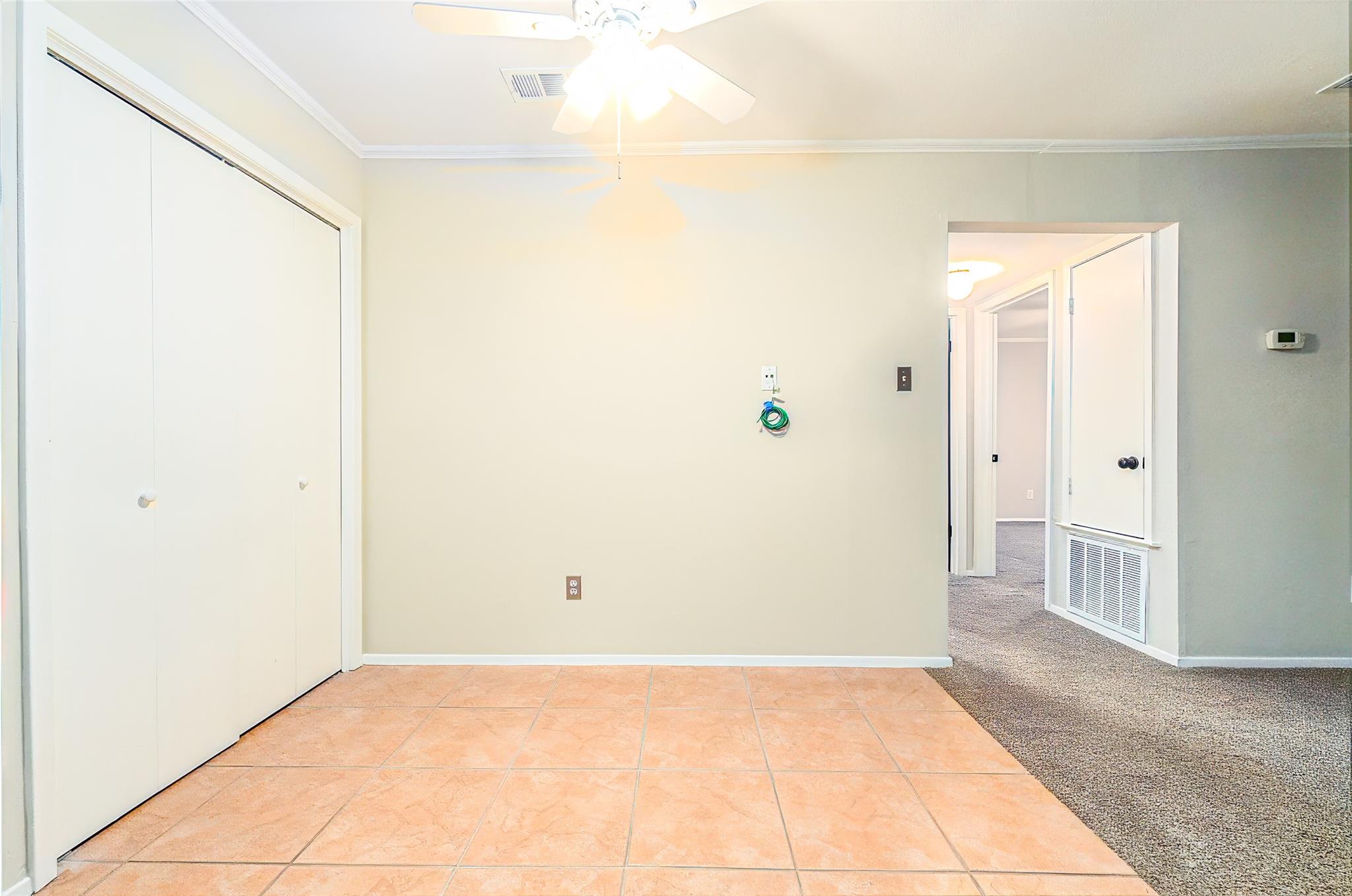 5608 Cougar Dr #118 Property Photo 7
