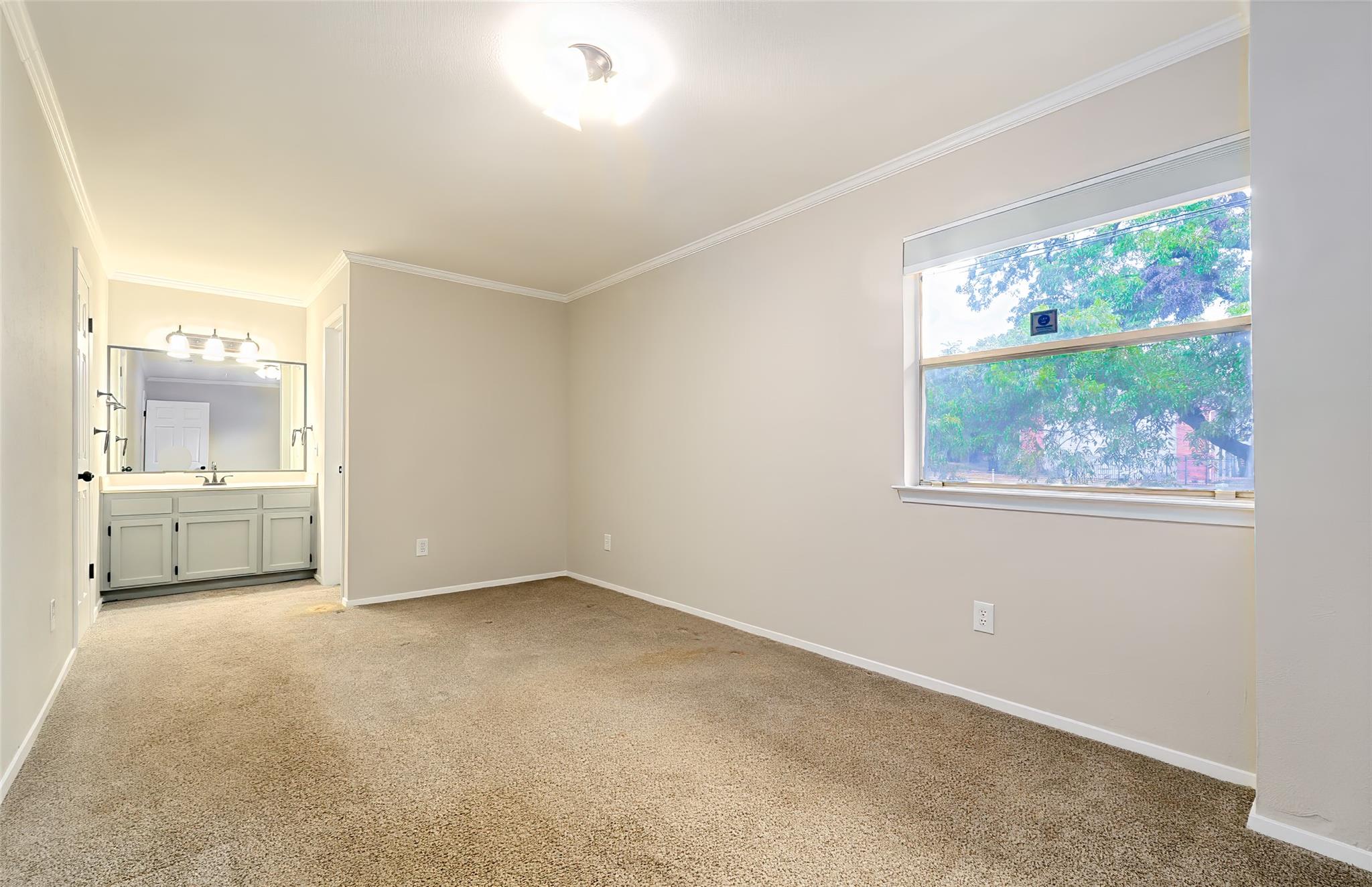 5608 Cougar Dr #118 Property Photo 12