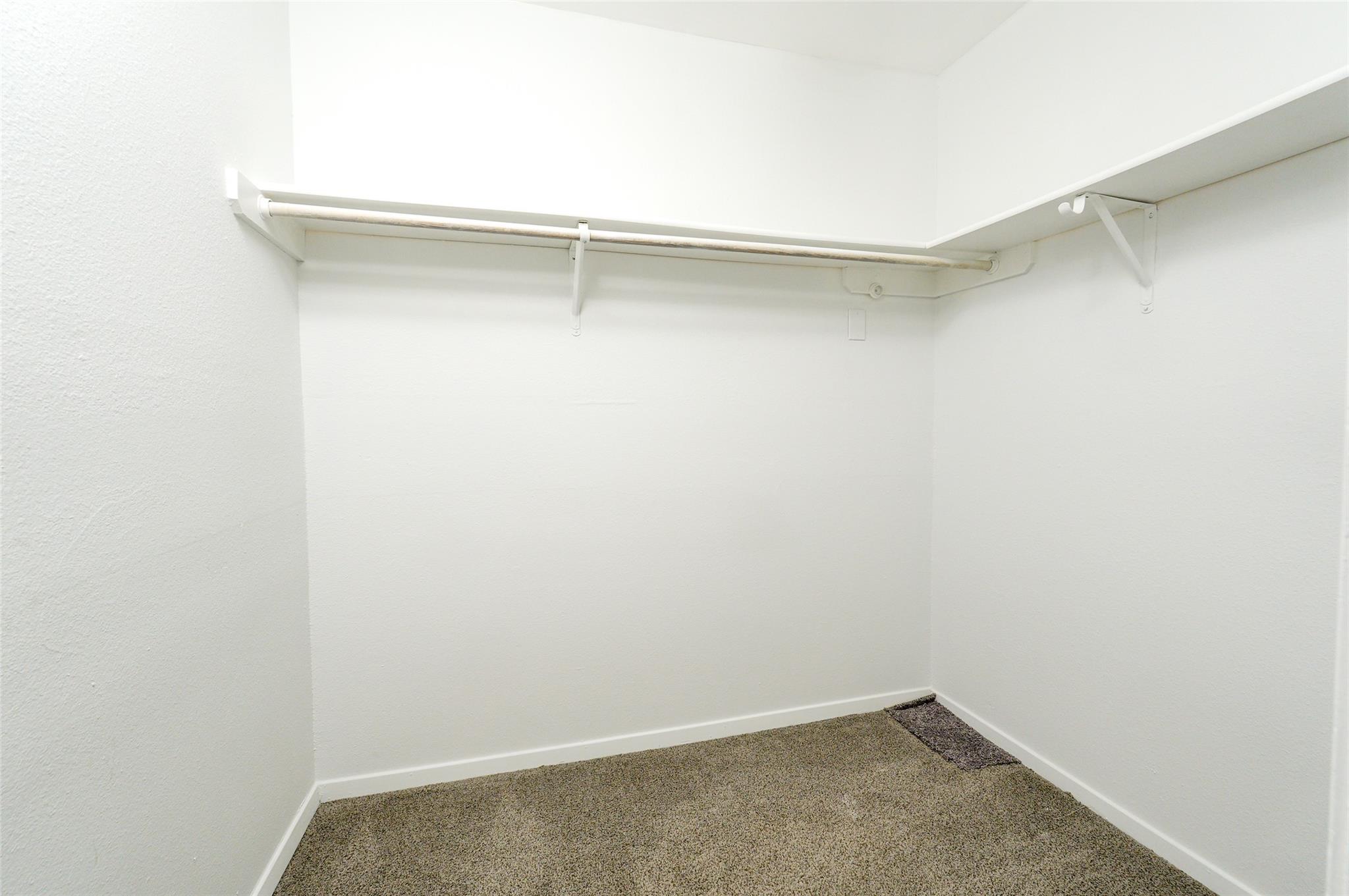 5608 Cougar Dr #118 Property Photo 16