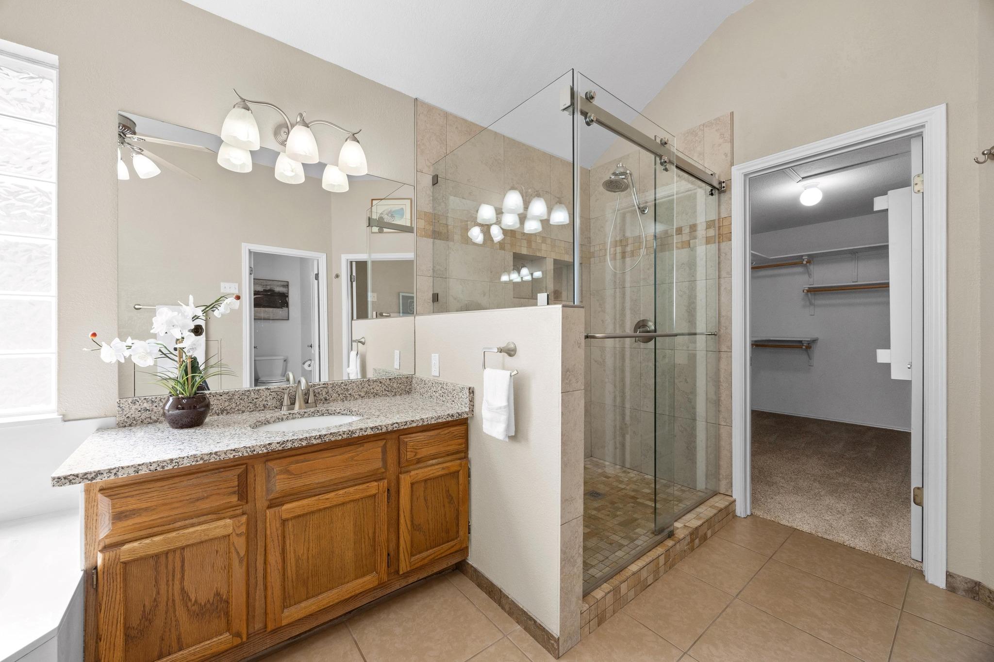 2215 Granger Ln Property Photo 20