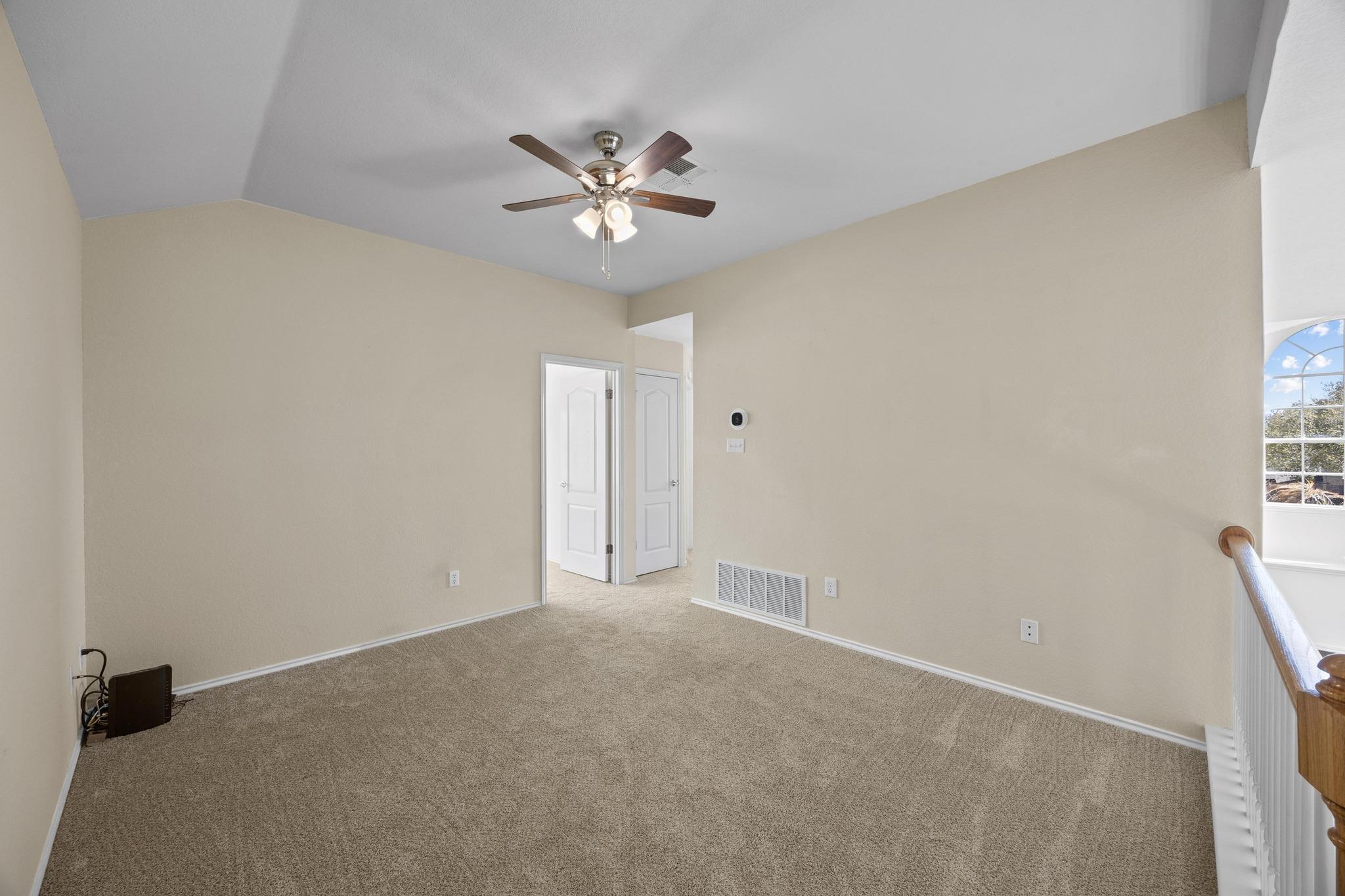 2215 Granger Ln Property Photo 23