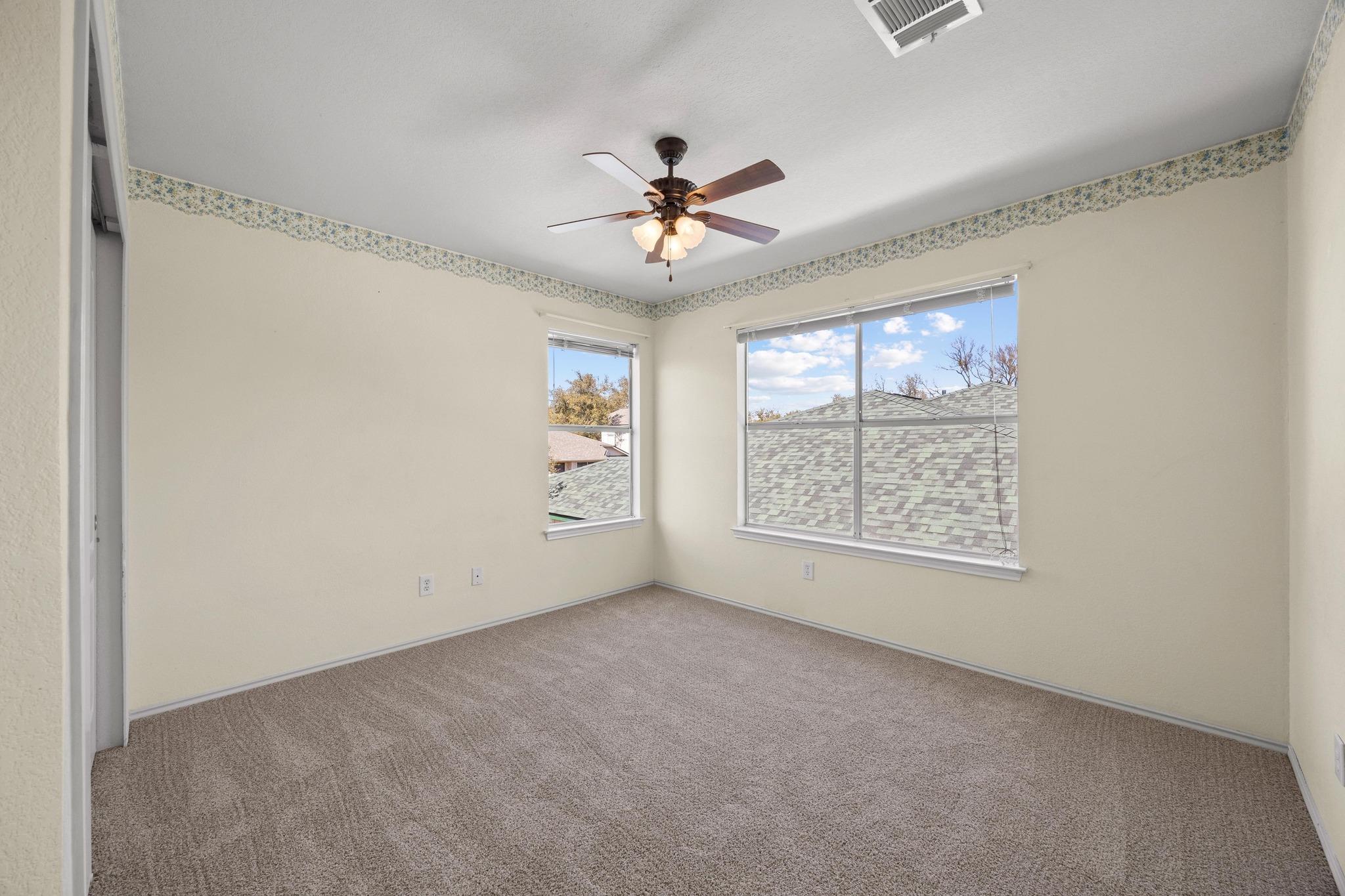 2215 Granger Ln Property Photo 25