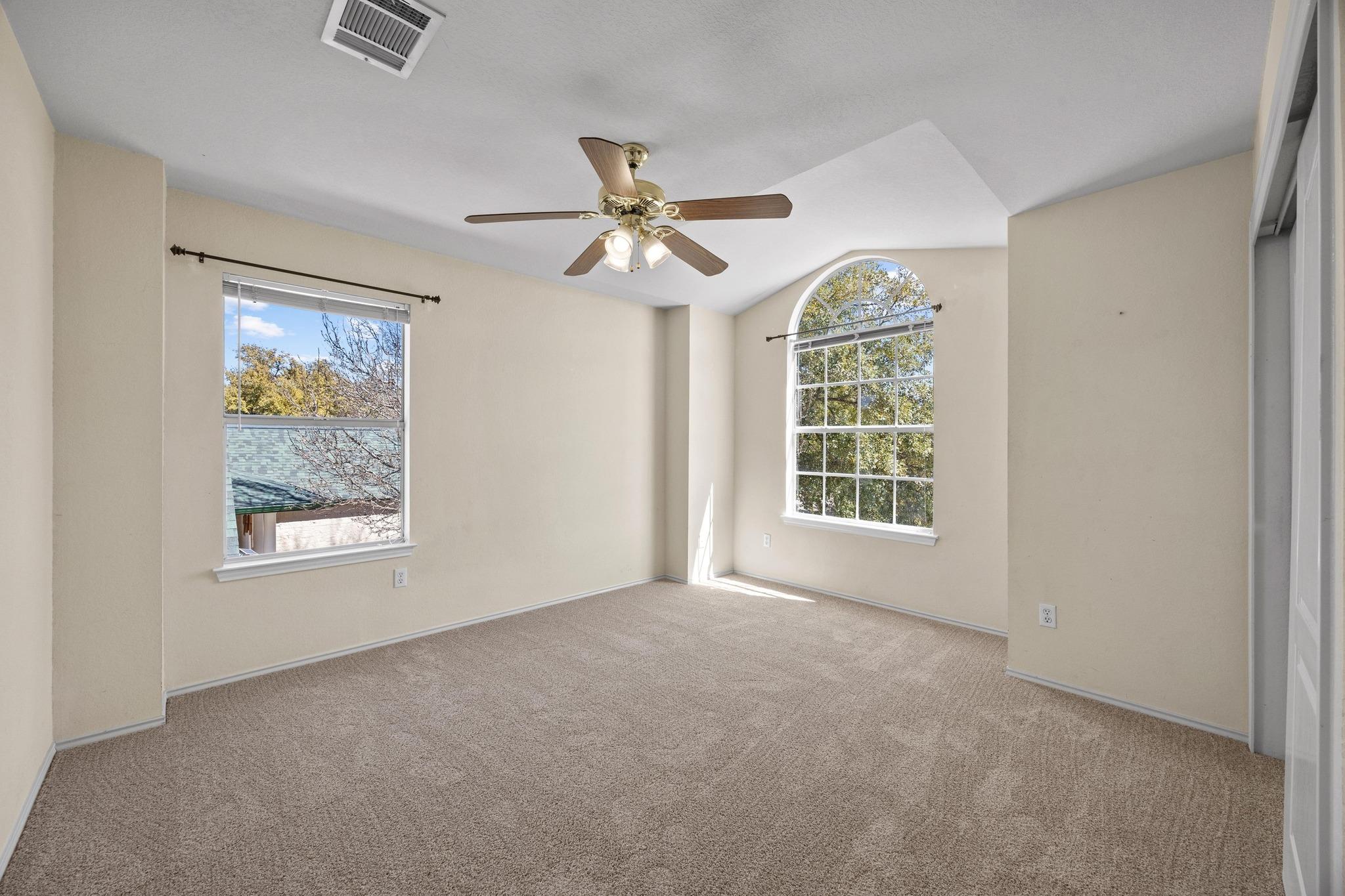 2215 Granger Ln Property Photo 27
