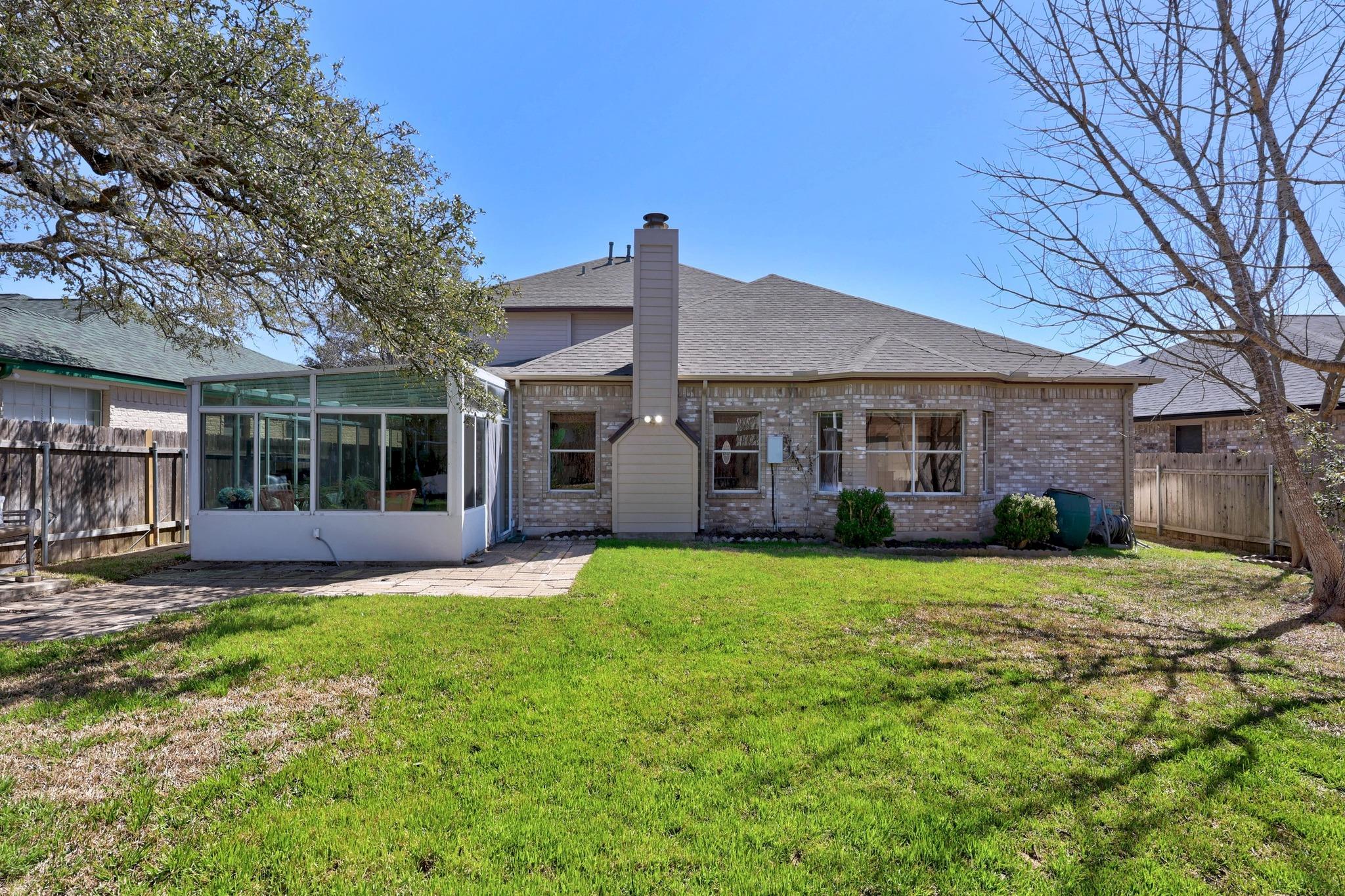 2215 Granger Ln Property Photo 31
