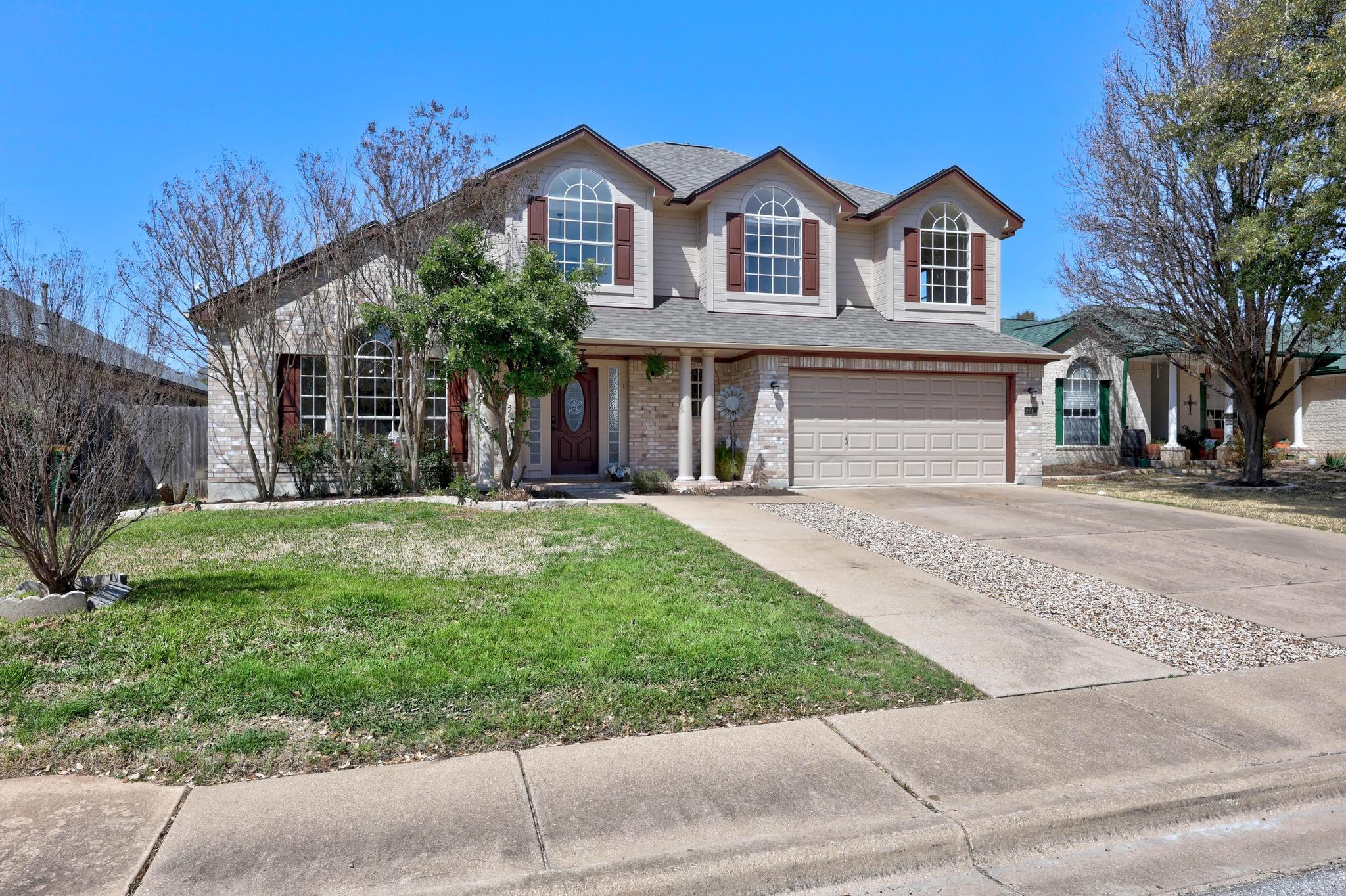 2215 Granger Ln Property Photo 33