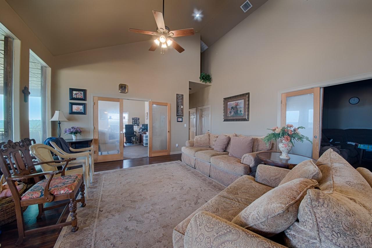 421 Chimney Cove Dr Property Photo 13