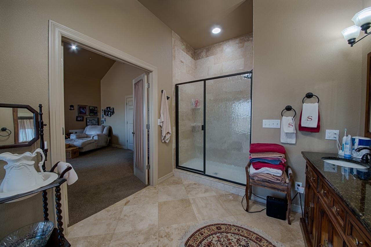 421 Chimney Cove Dr Property Photo 17