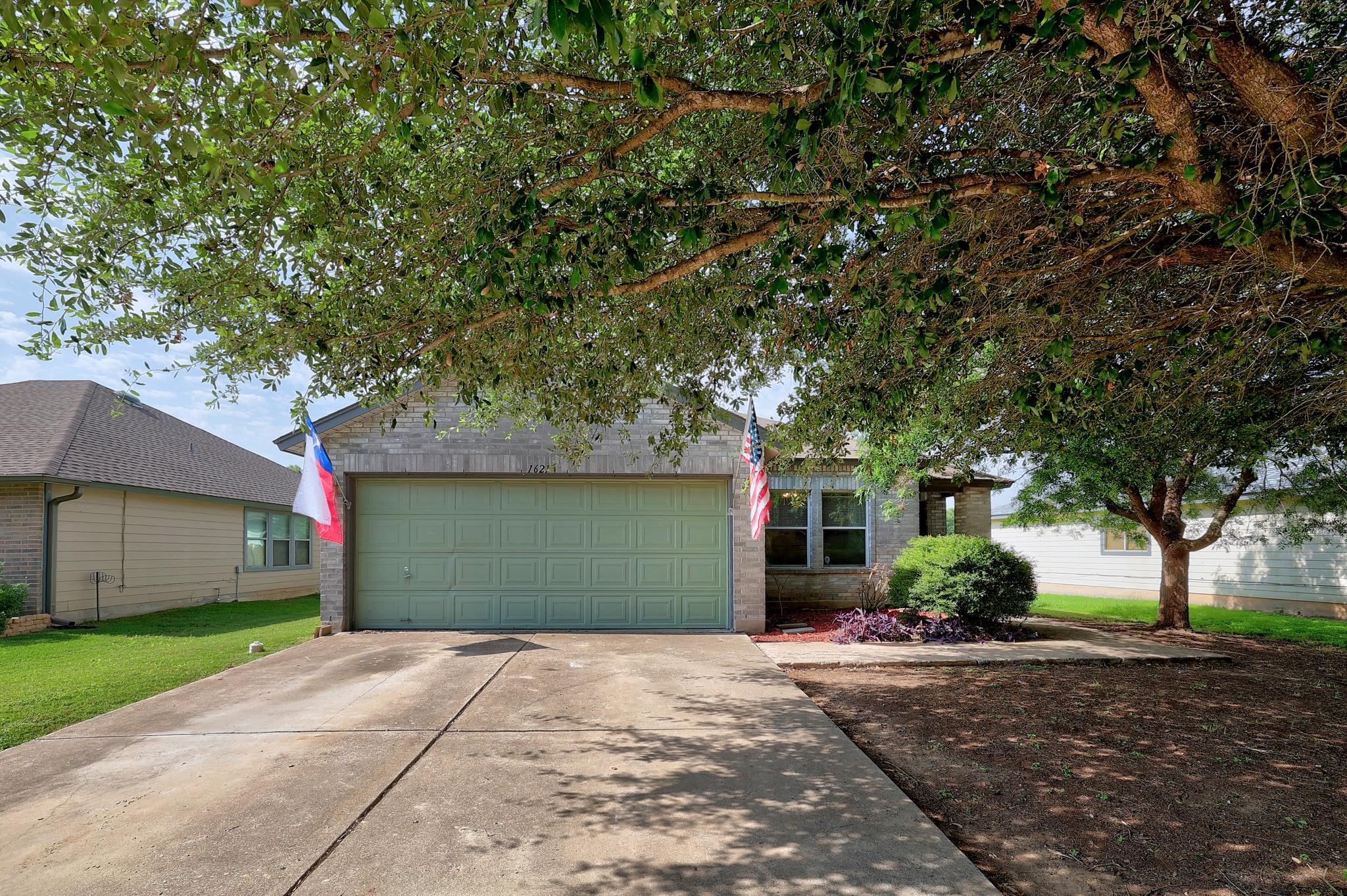 1621 Apollo Cir Property Photo 1