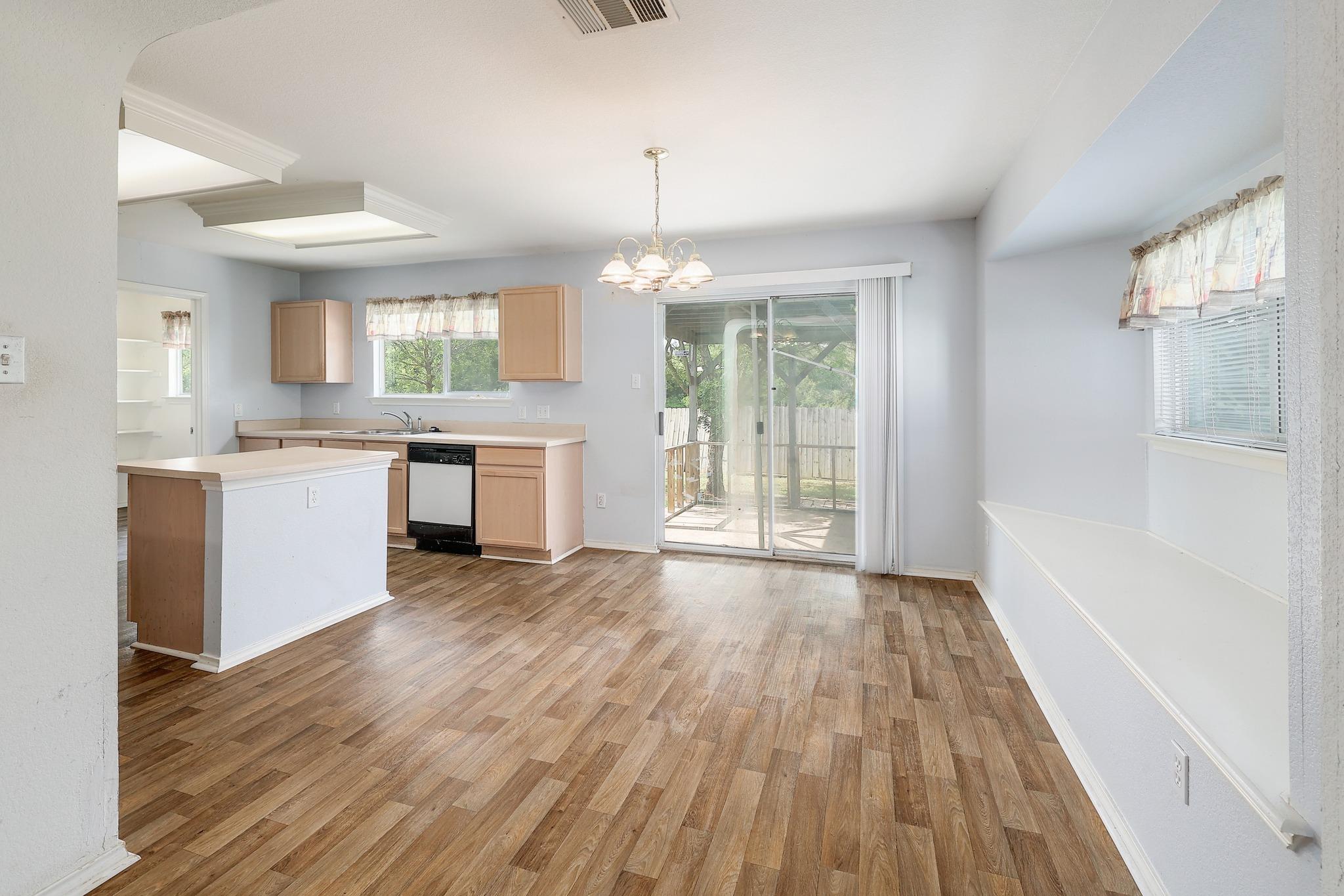 1621 Apollo Cir Property Photo 7