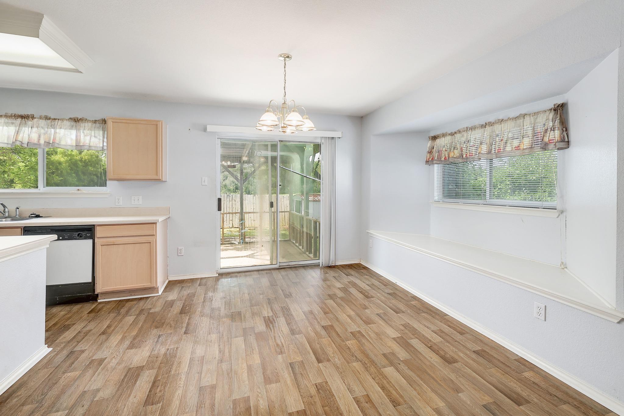 1621 Apollo Cir Property Photo 8