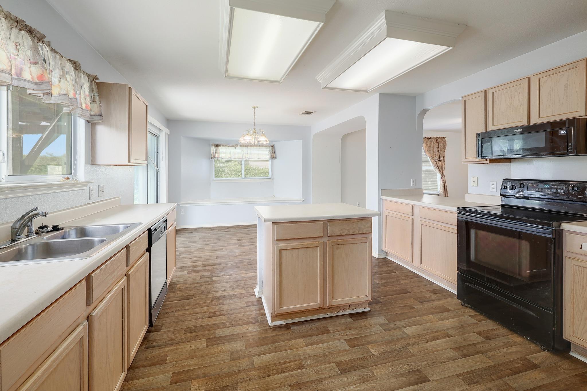 1621 Apollo Cir Property Photo 11