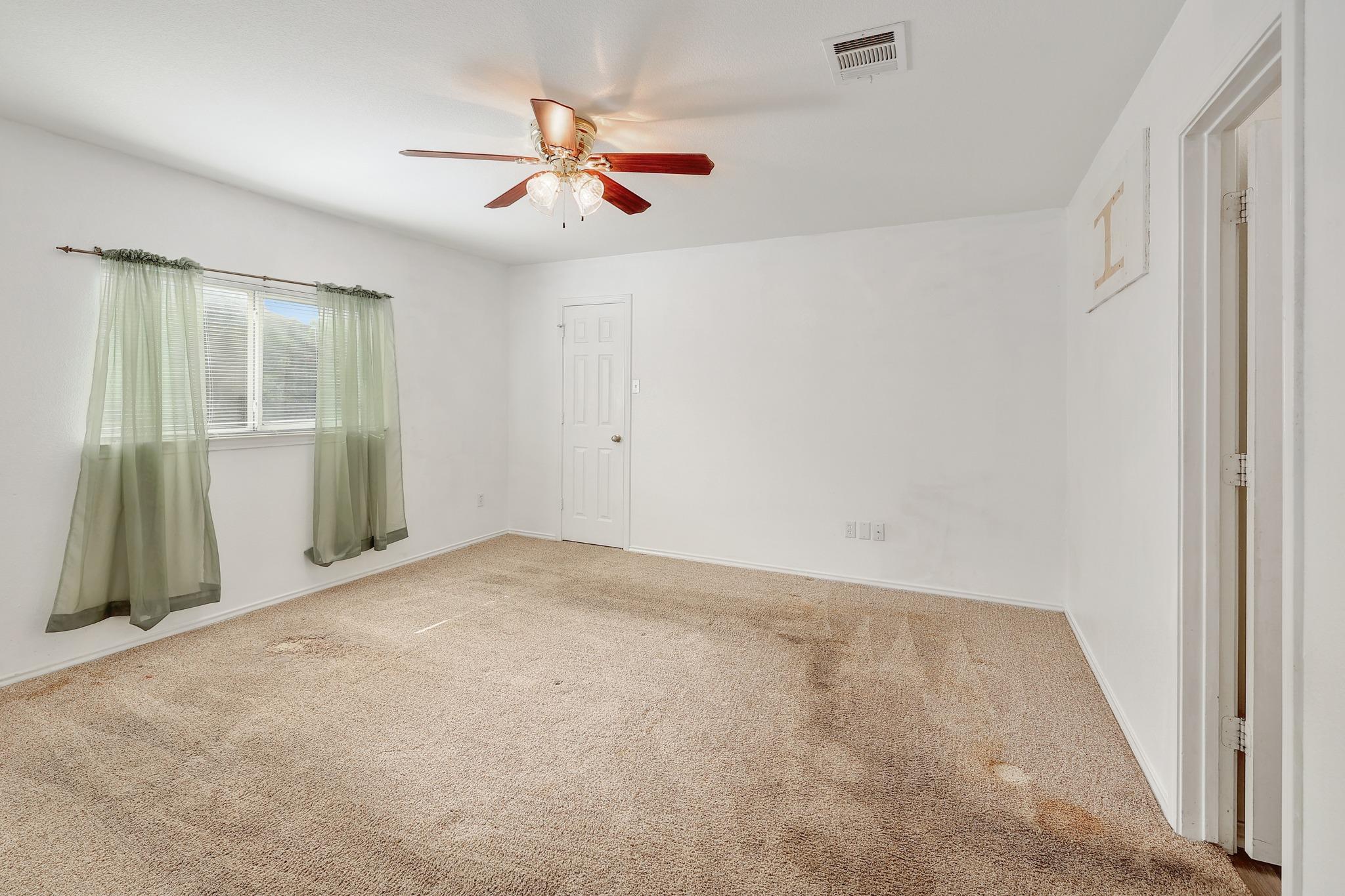 1621 Apollo Cir Property Photo 16