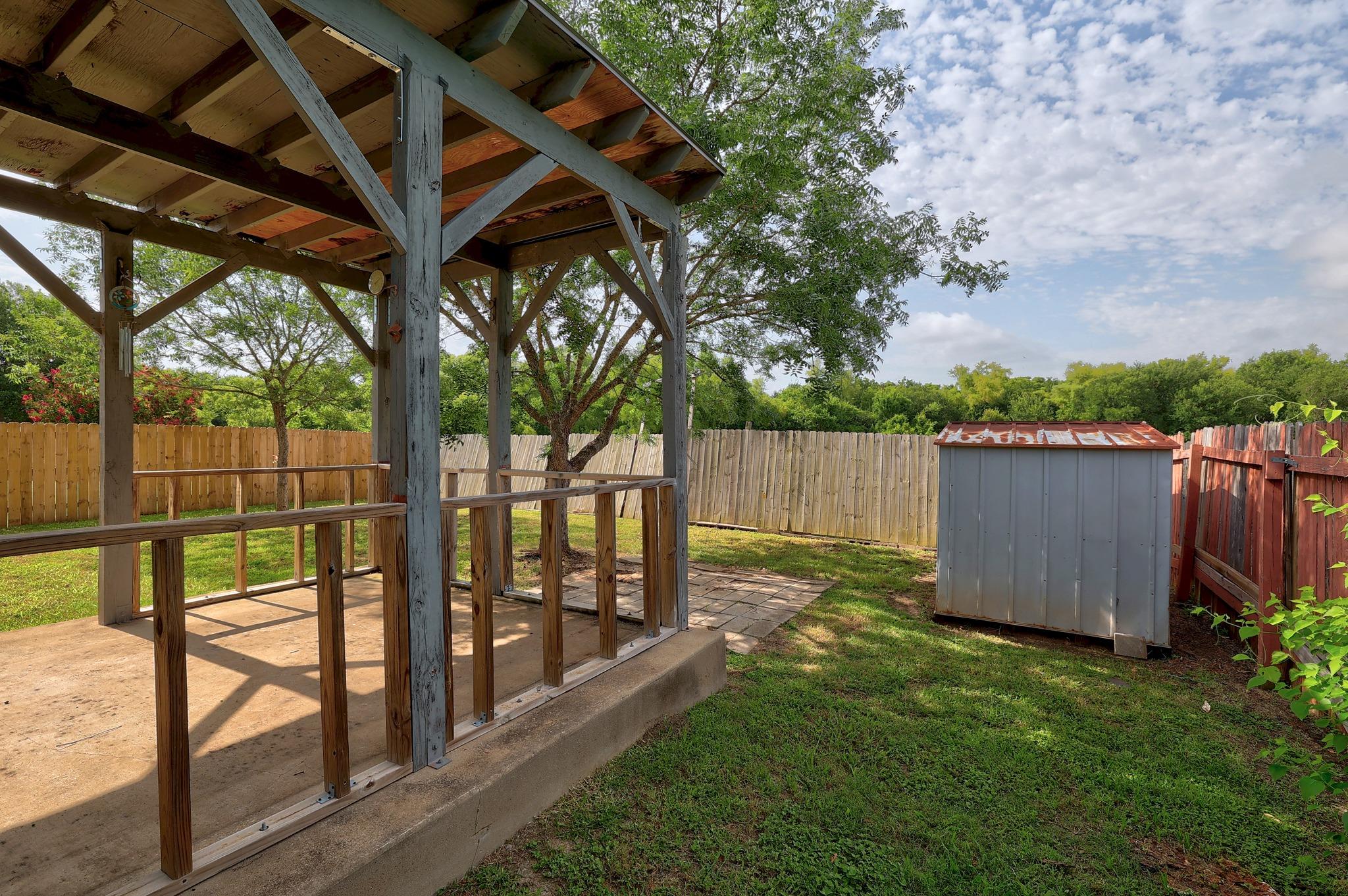 1621 Apollo Cir Property Photo 25