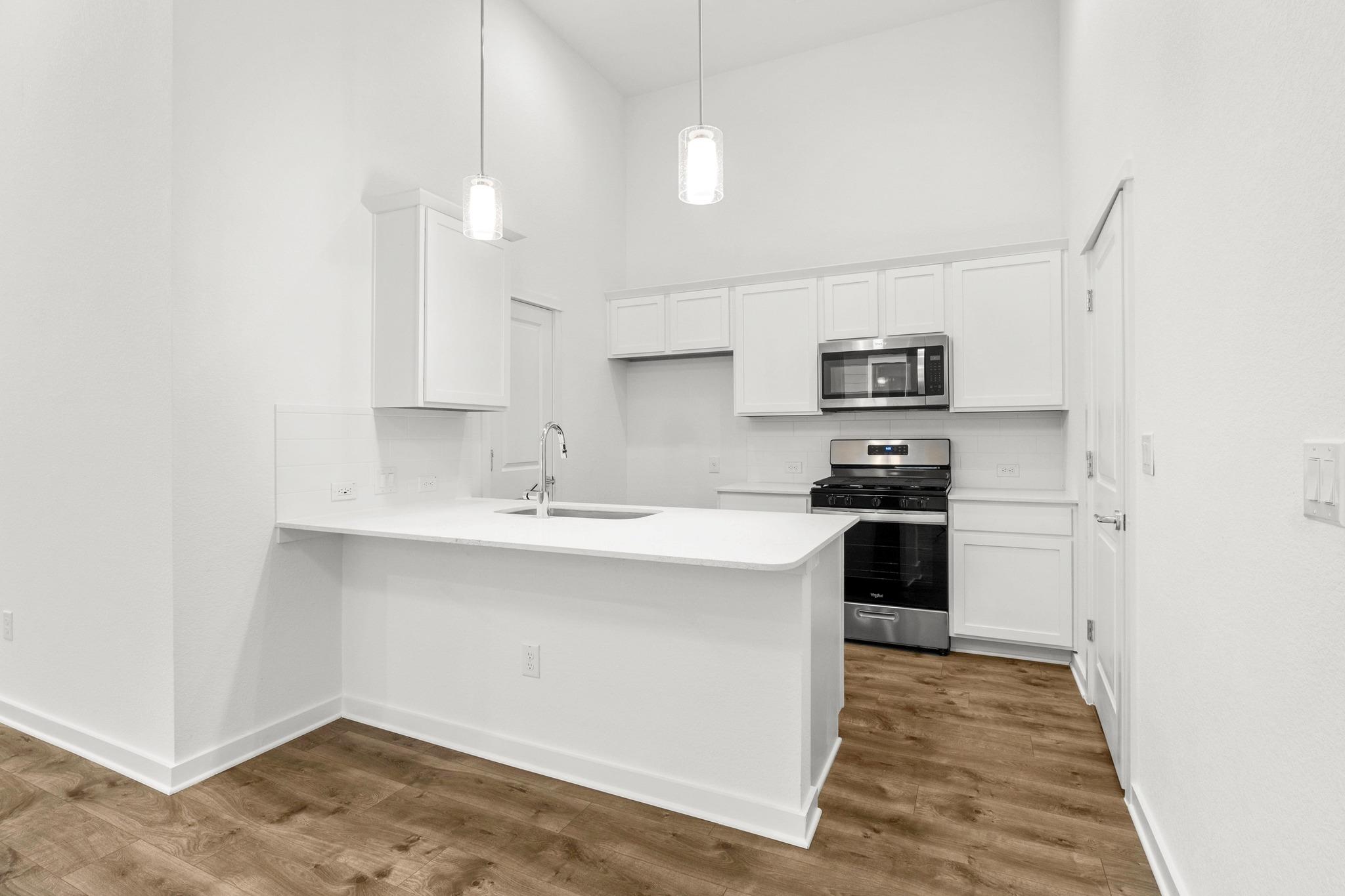 501 Orleanian Dr #a Property Photo 9