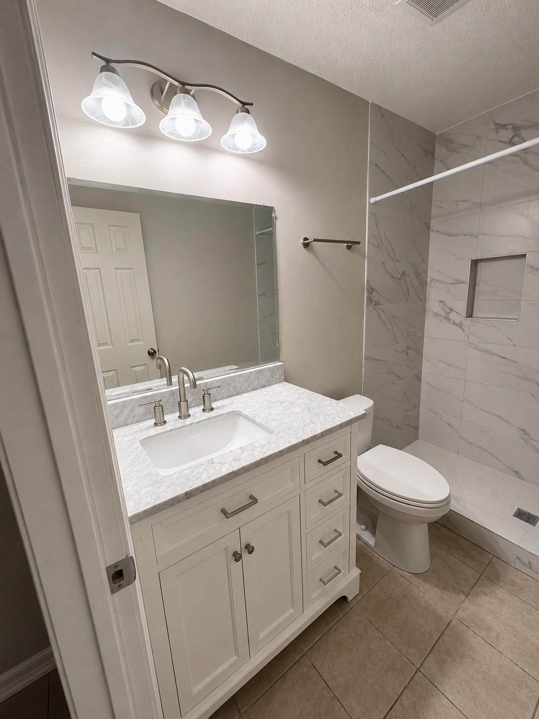 838 N Monroe St #840 Property Photo 6