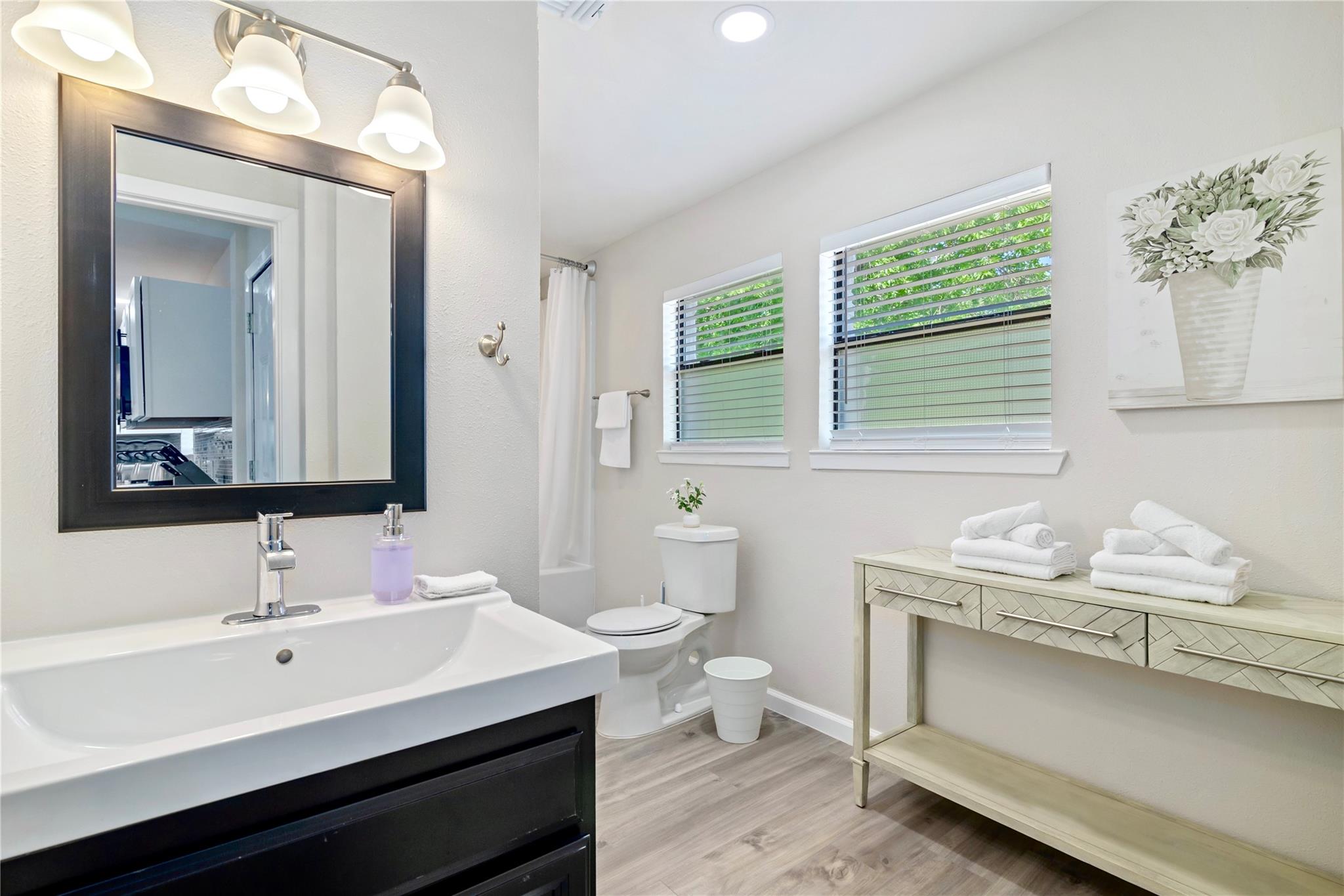 16206 Parkview Dr Property Photo 25