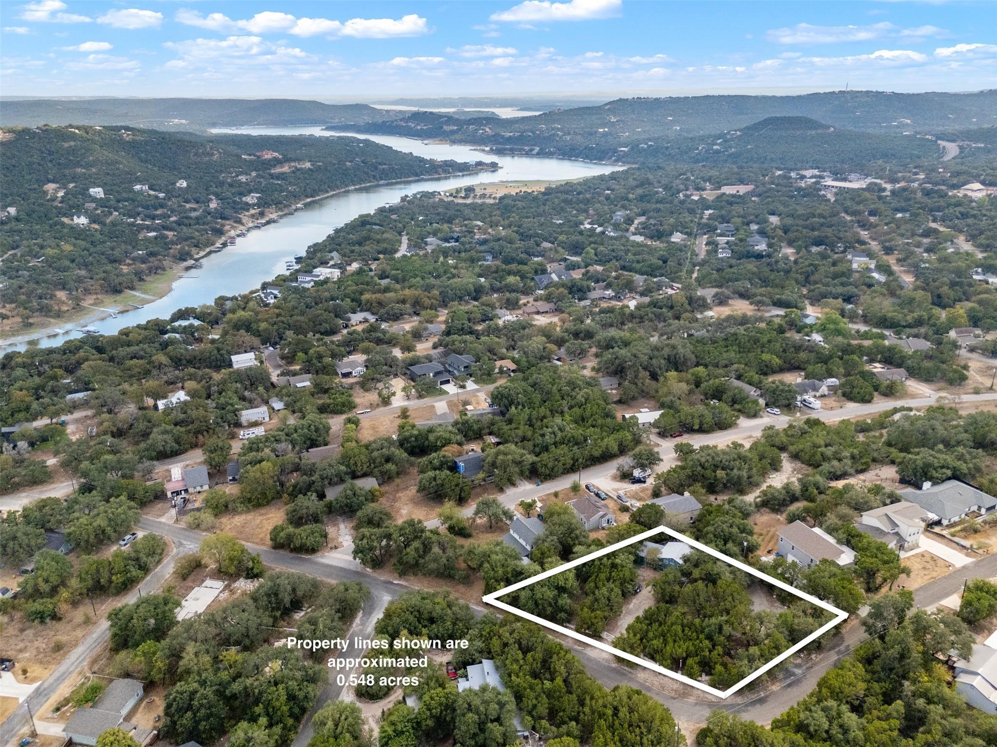 18307 E Lakeview Dr Property Photo 1