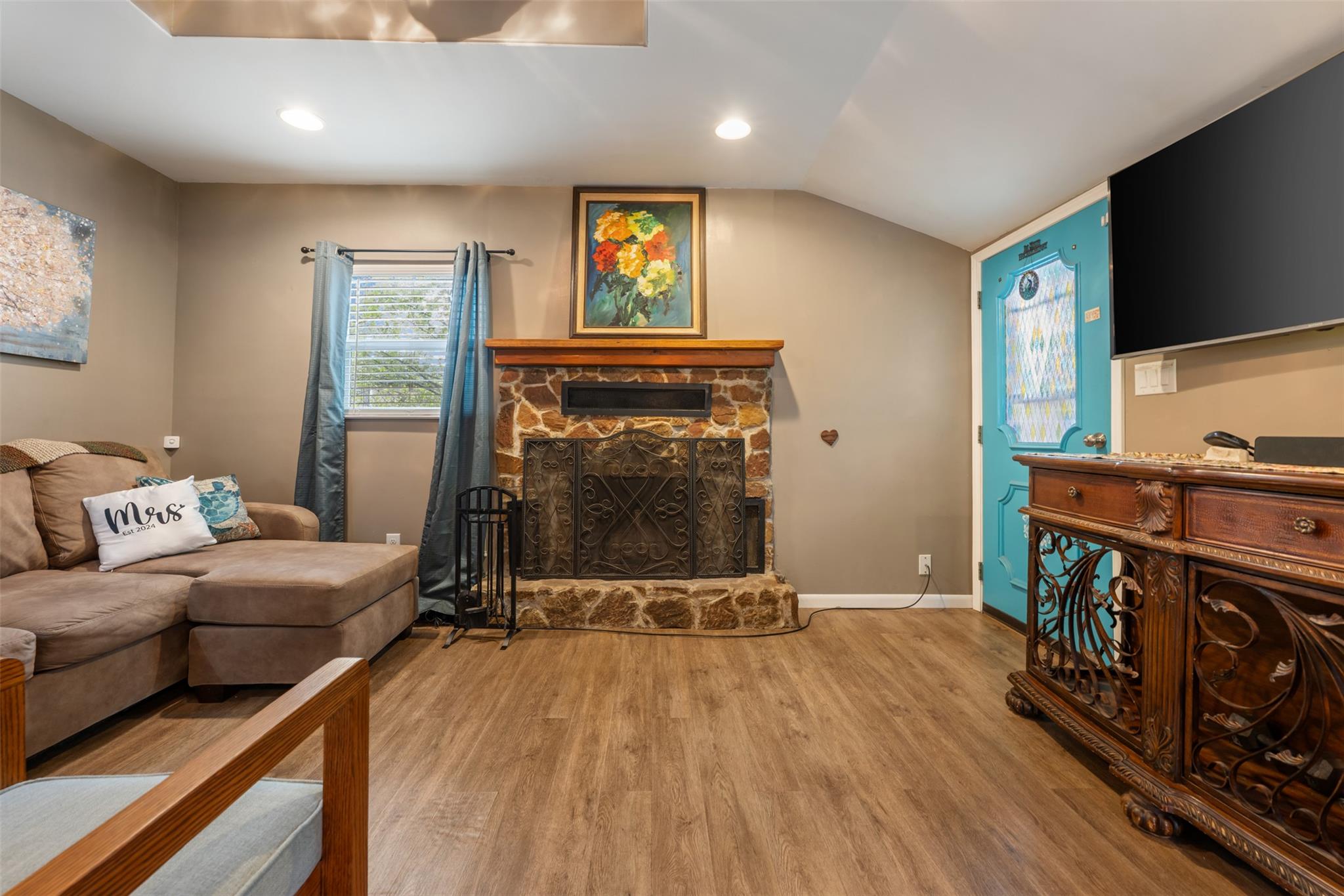 18307 E Lakeview Dr Property Photo 9