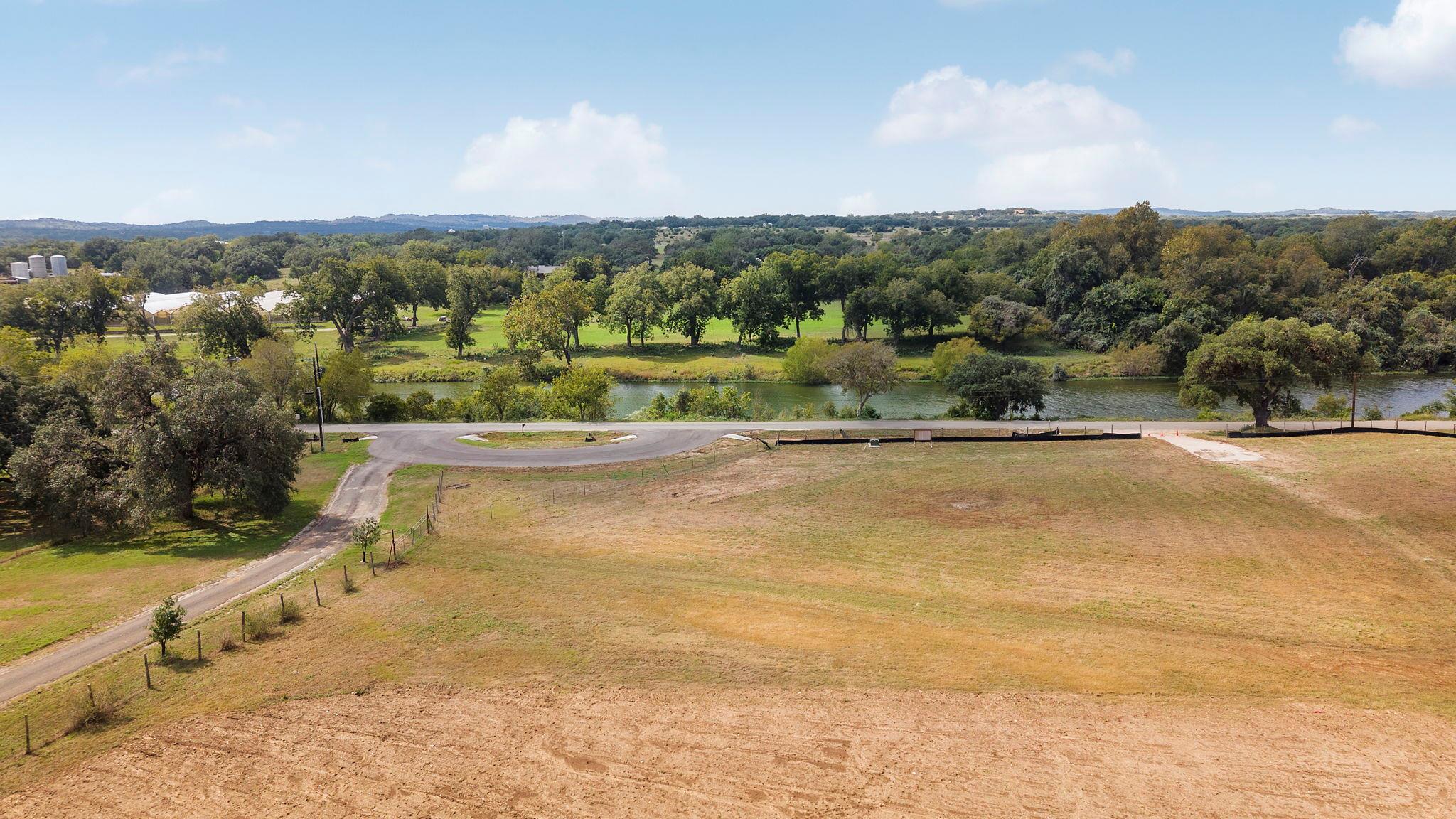 1426 River Run Property Photo 8