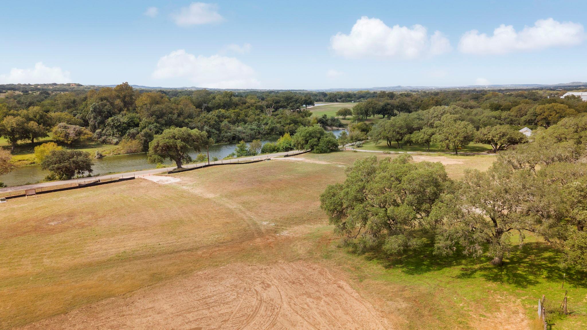 1426 River Run Property Photo 11
