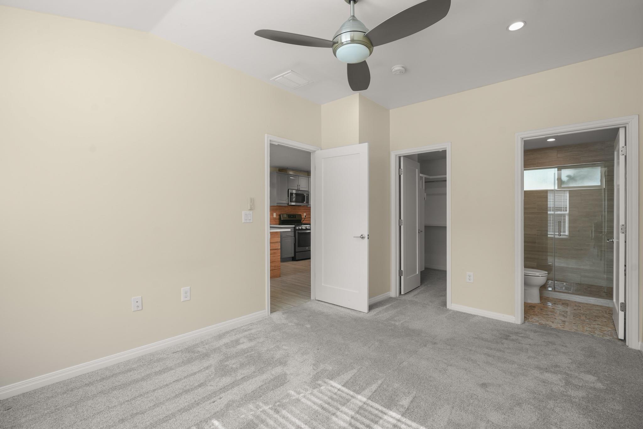 1705 E 14th St #b Property Photo 10
