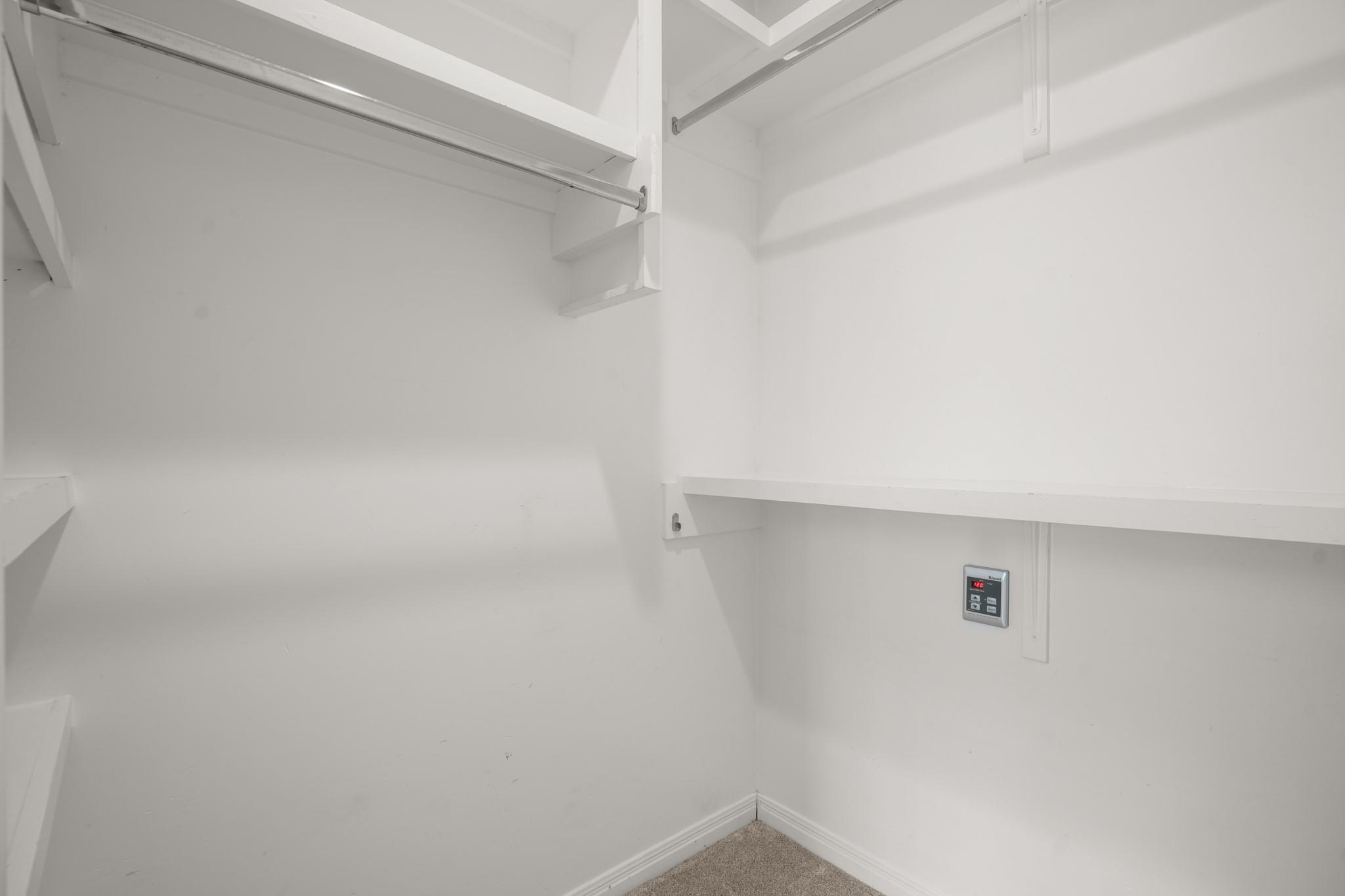 1705 E 14th St #b Property Photo 17