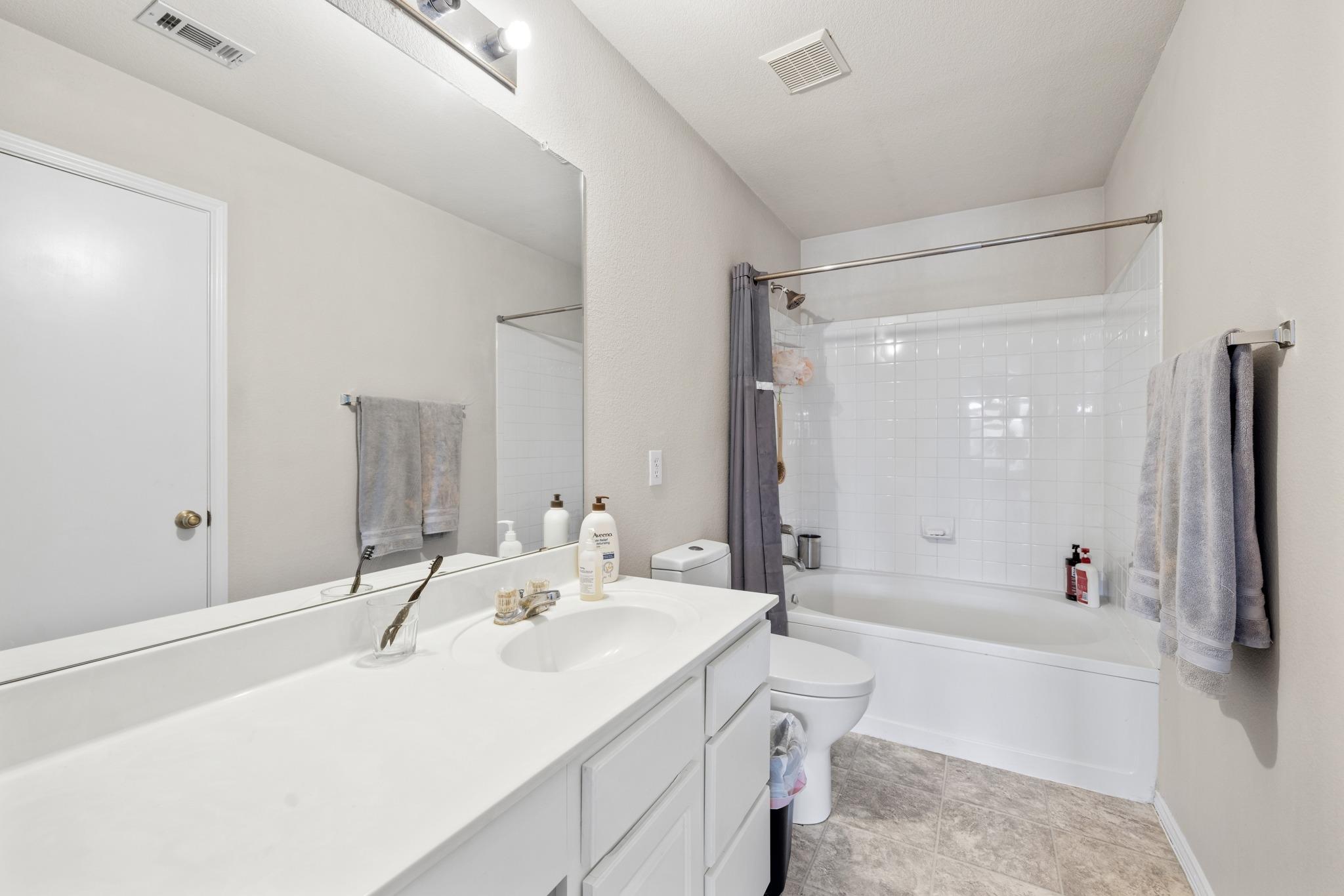 311 Crossland Cv Property Photo 17