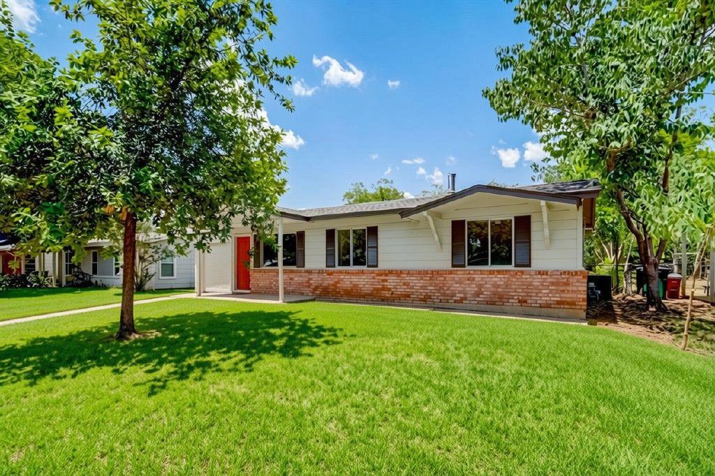 4908 Gladeview Dr Property Photo 1